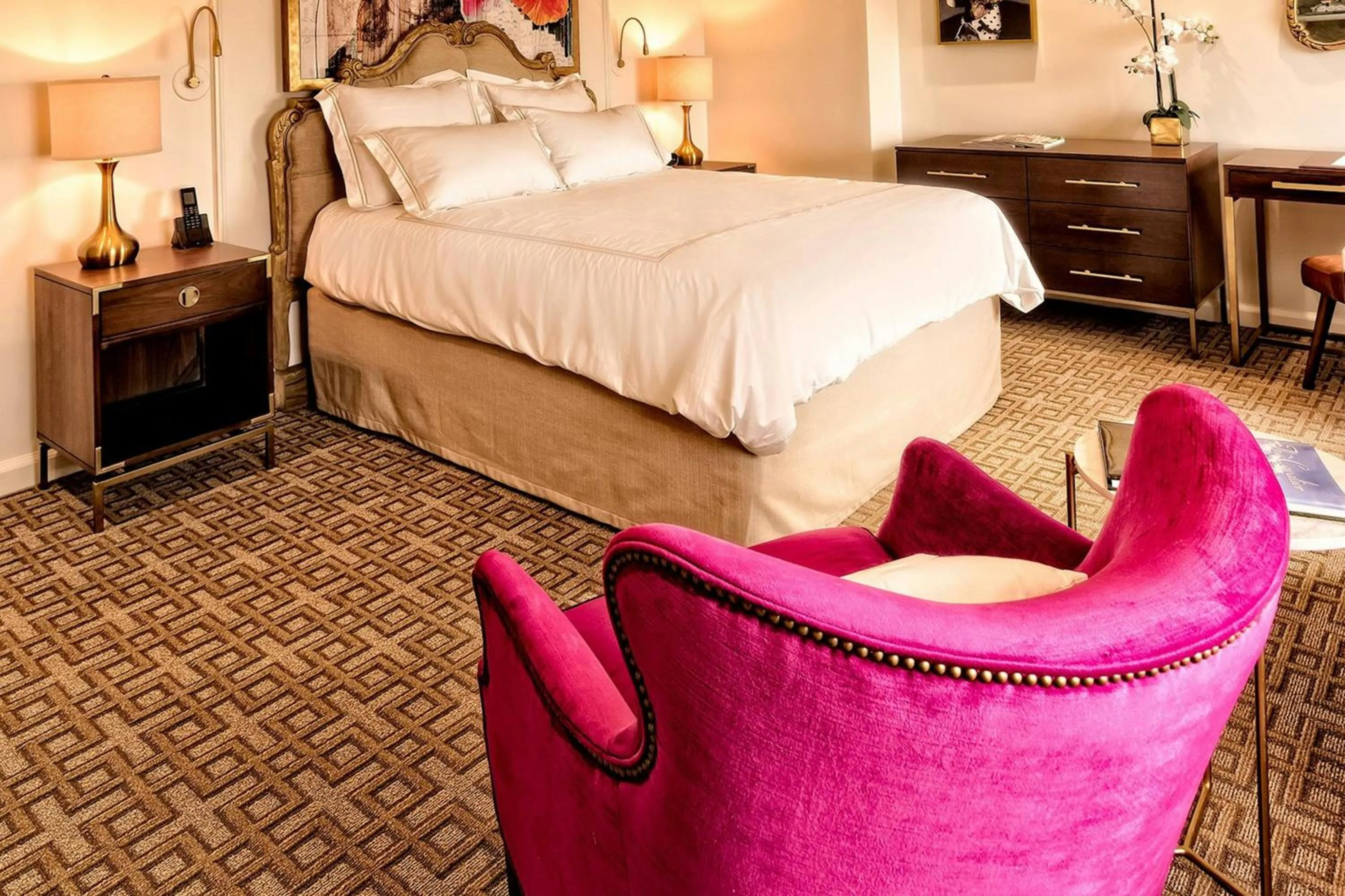 Photo of the whole room, Bed in The Cavalier Virginia Beach, Autograph Collection