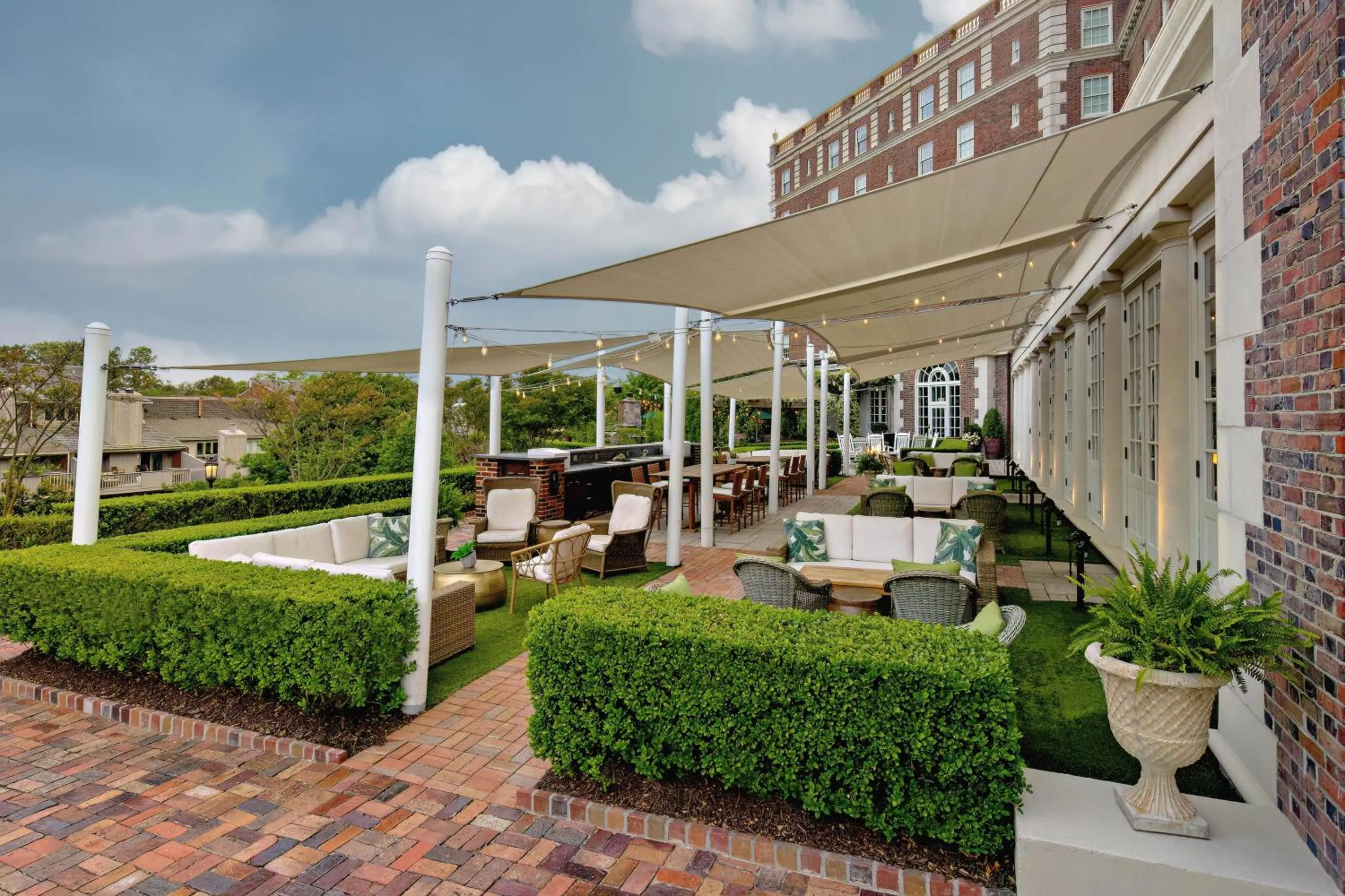 Patio in The Cavalier Virginia Beach, Autograph Collection