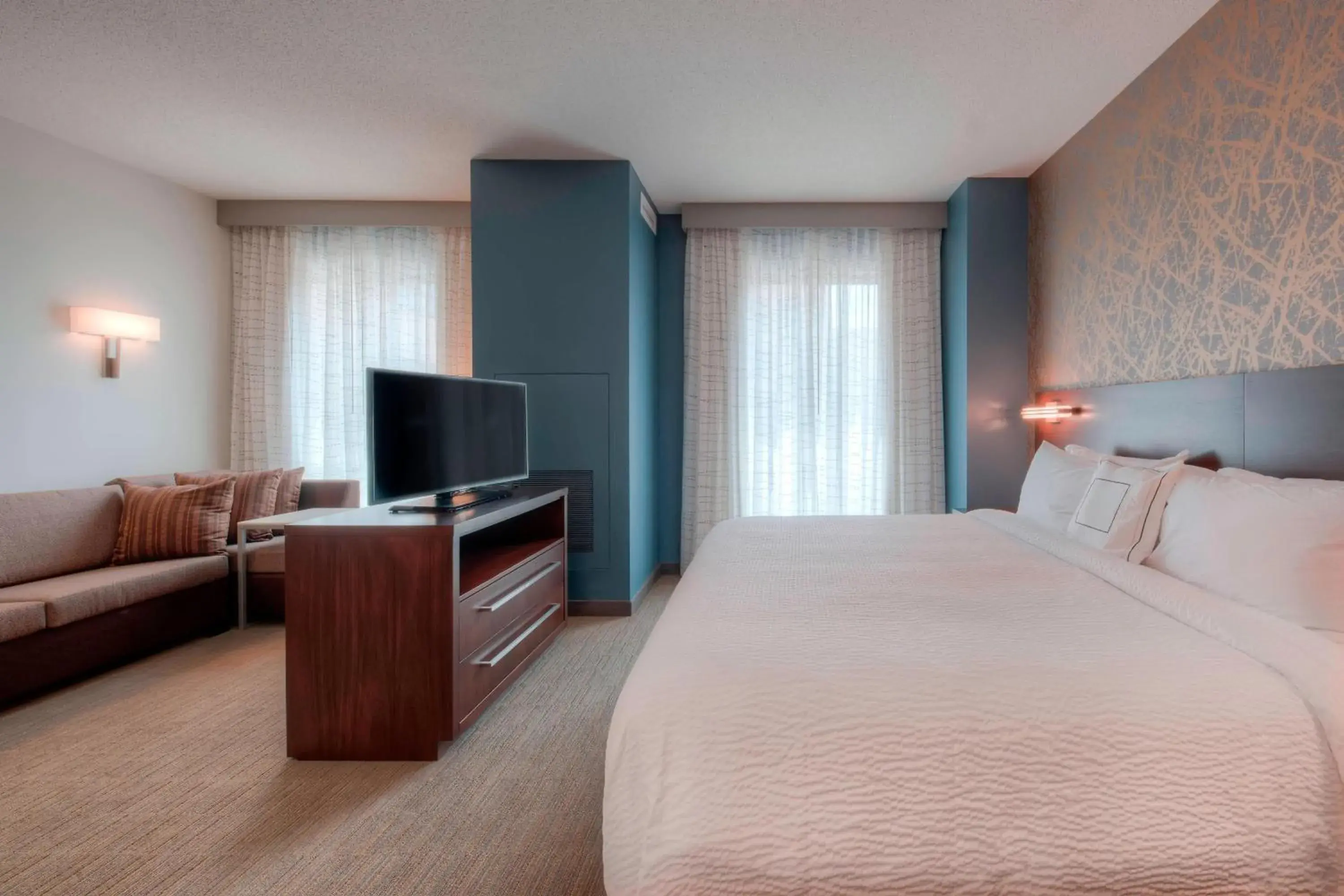 Studio King with Sofa Bed & Kichenette in Residence Inn by Marriott Raleigh Downtown Studio King with Sofa Bed & Kichenette in Residence Inn by Marriott Raleigh Downtown