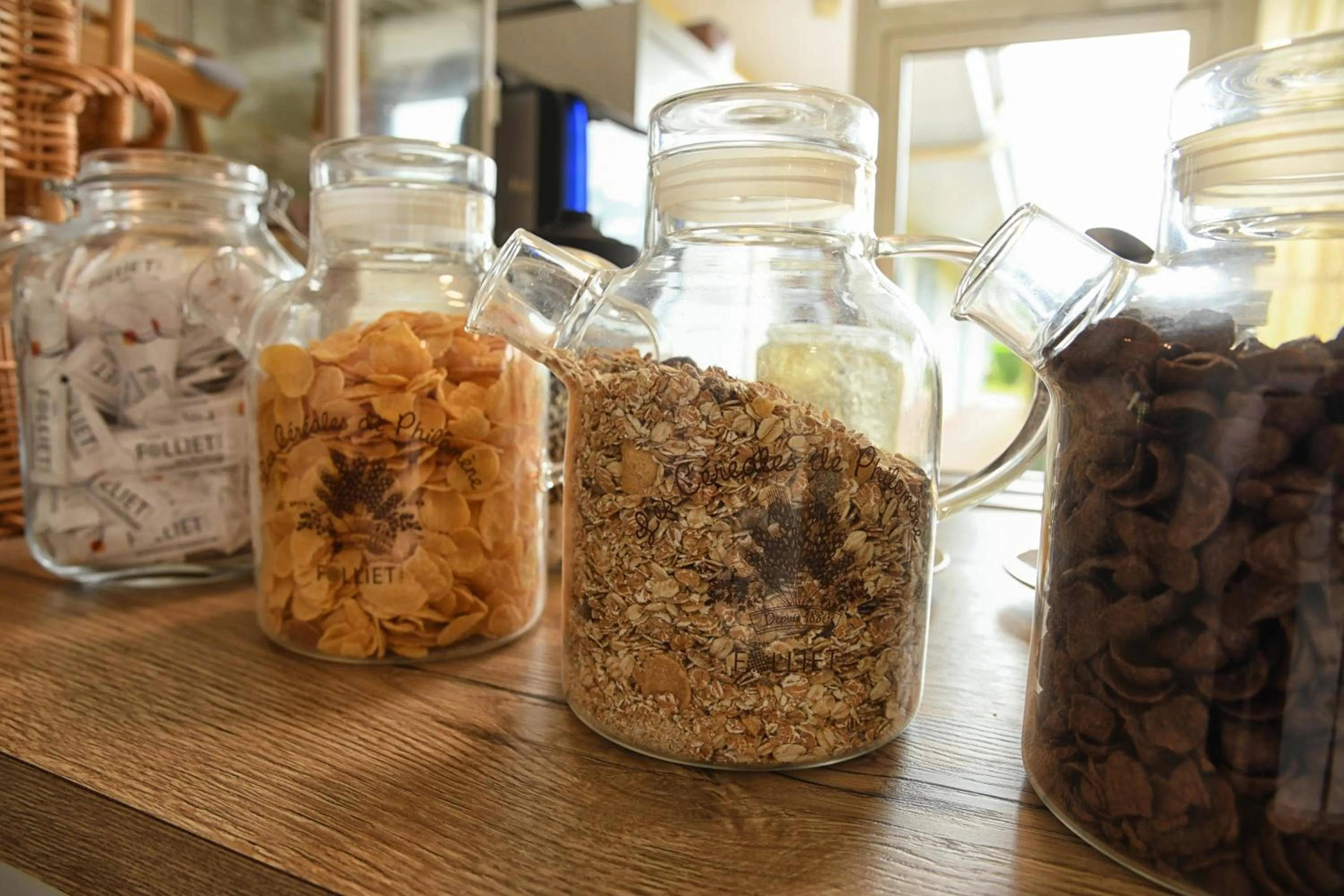 Breakfast in The Originals Access, Hôtel Le Lutéa