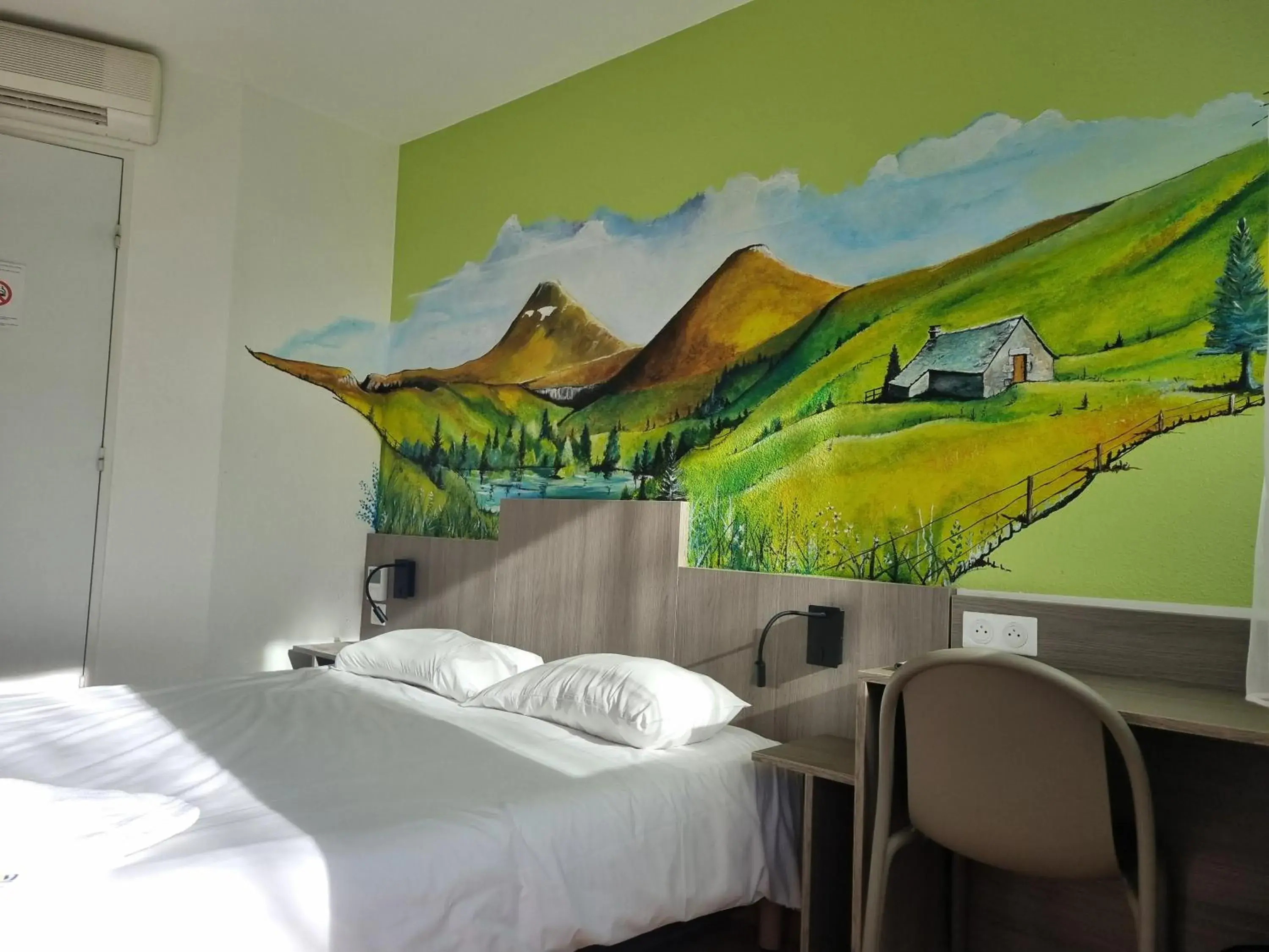 Double Room in The Originals Access, Hôtel Le Lutéa Double Room in The Originals Access, Hôtel Le Lutéa