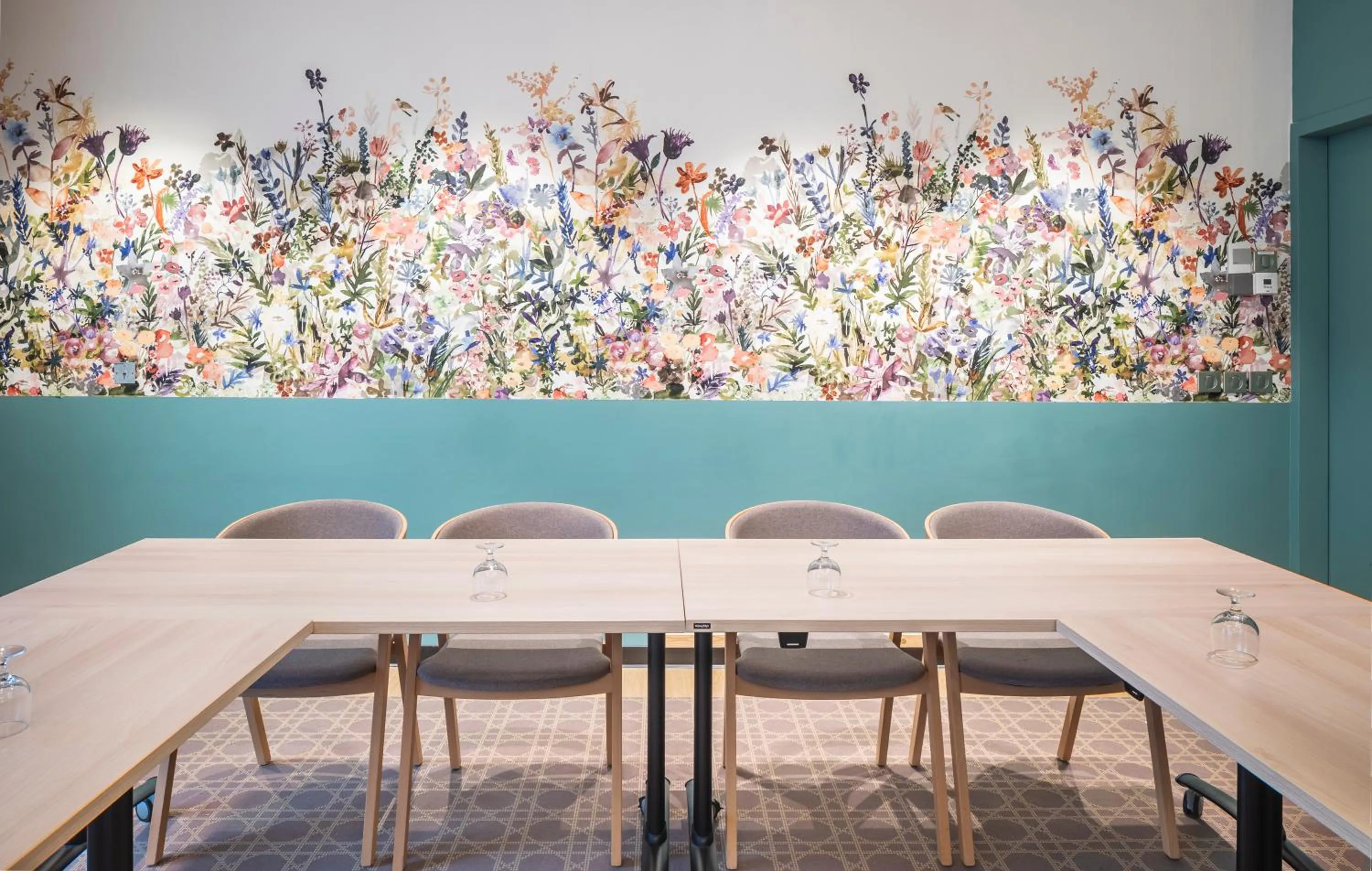 Meeting/conference room in ibis Styles Pontivy centre Bretagne