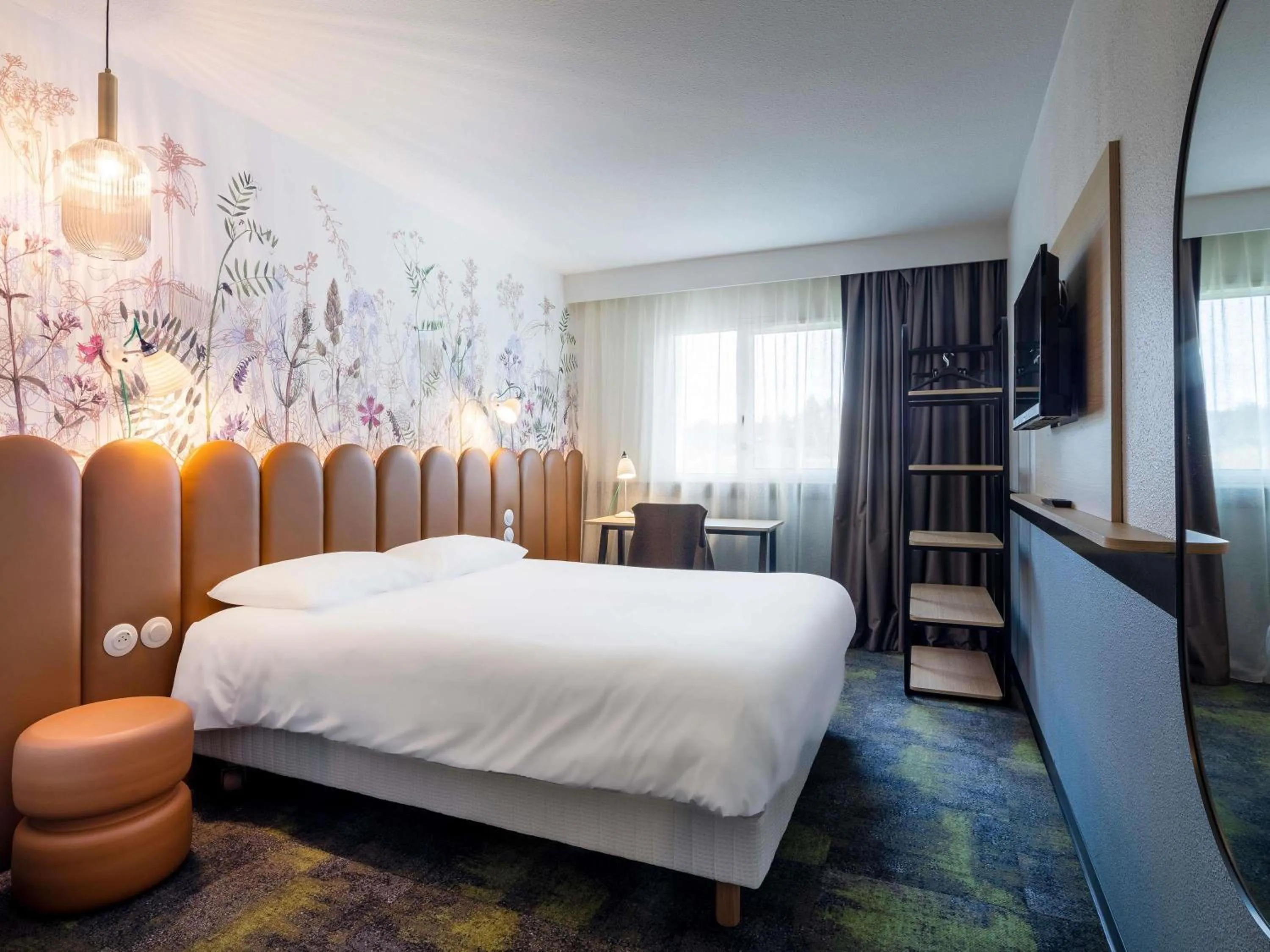 Bedroom, Bed in ibis Styles Pontivy centre Bretagne