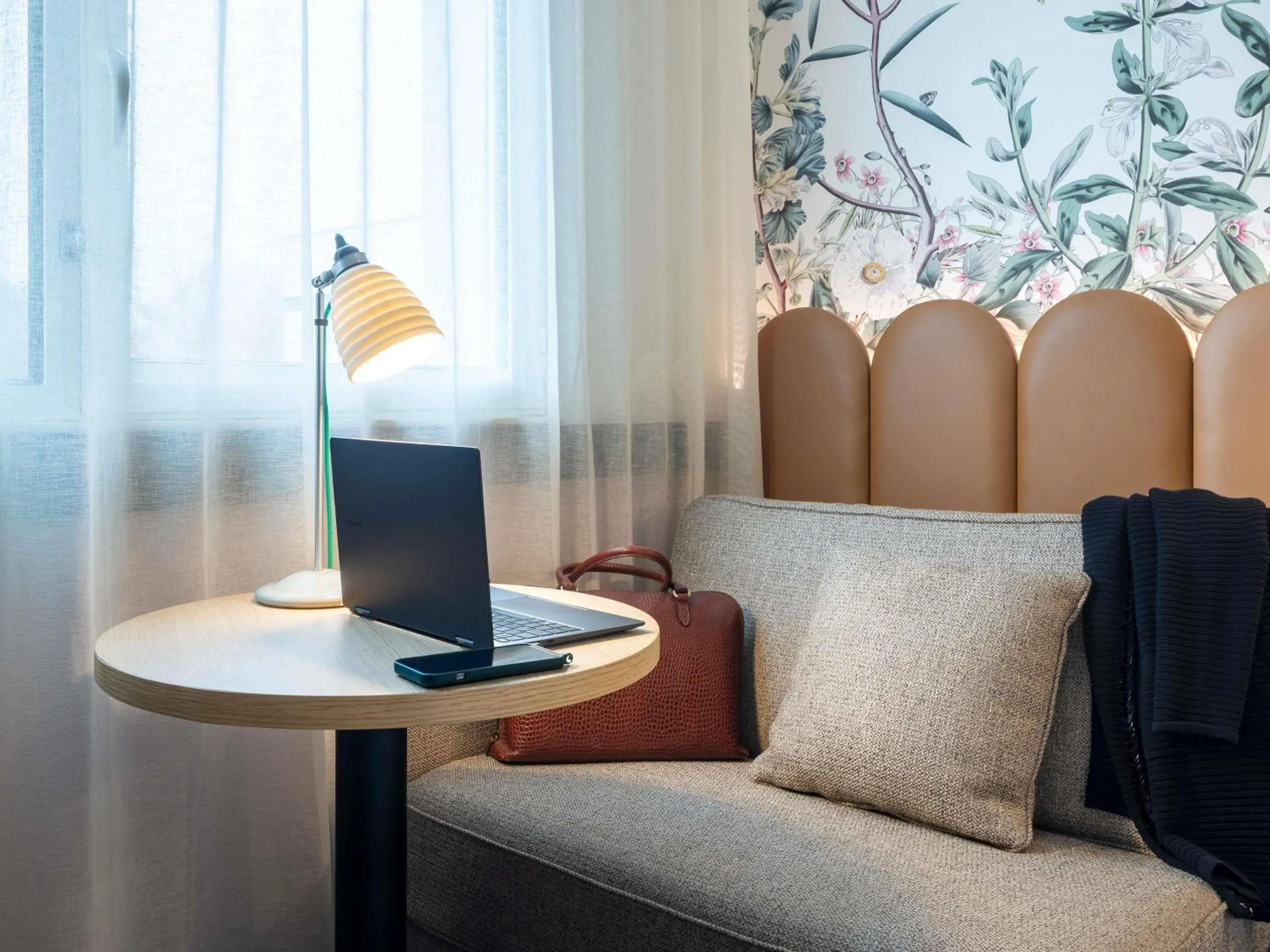 Bedroom in ibis Styles Pontivy centre Bretagne