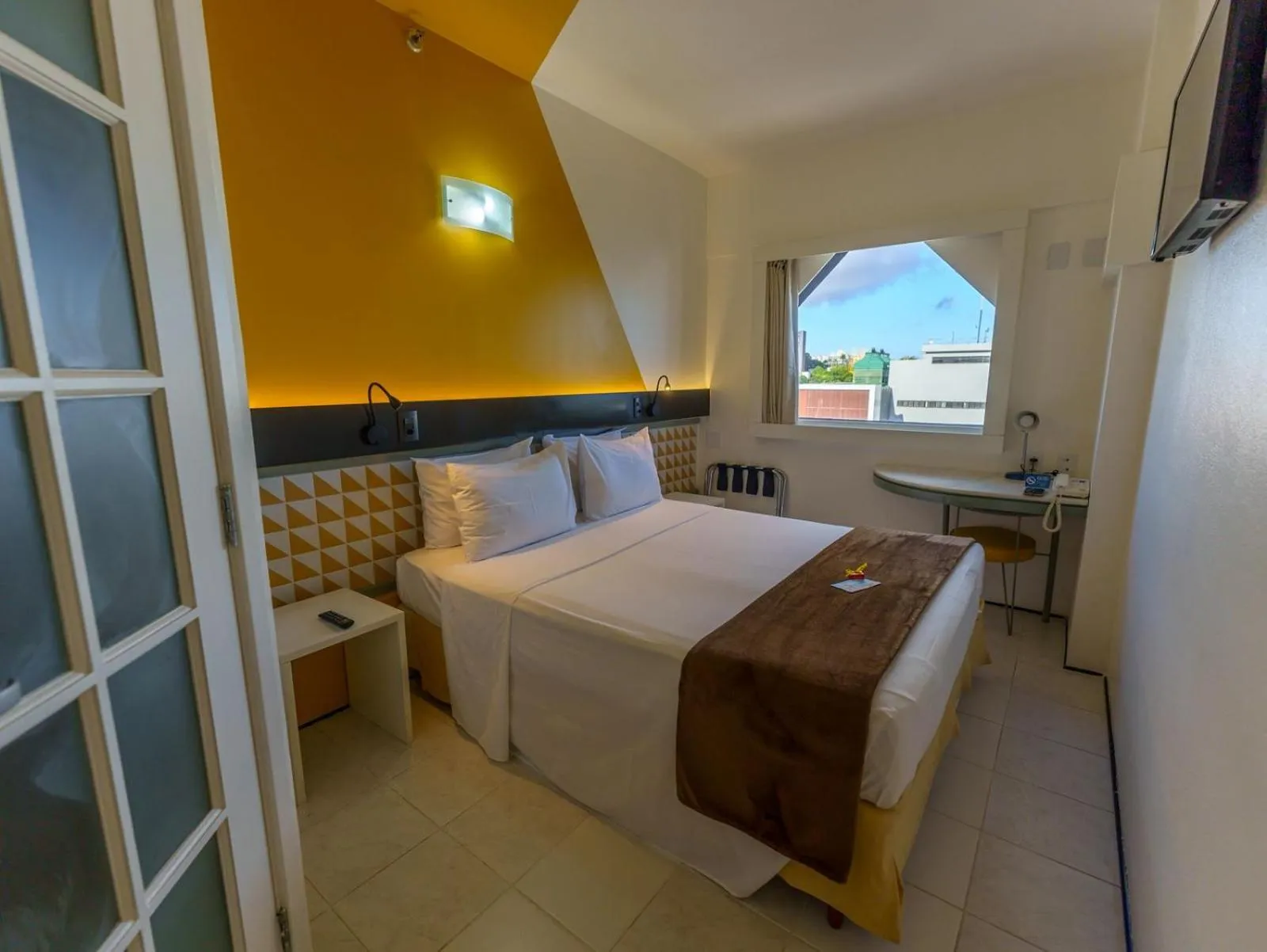 Bed in Ibis Budget Salvador