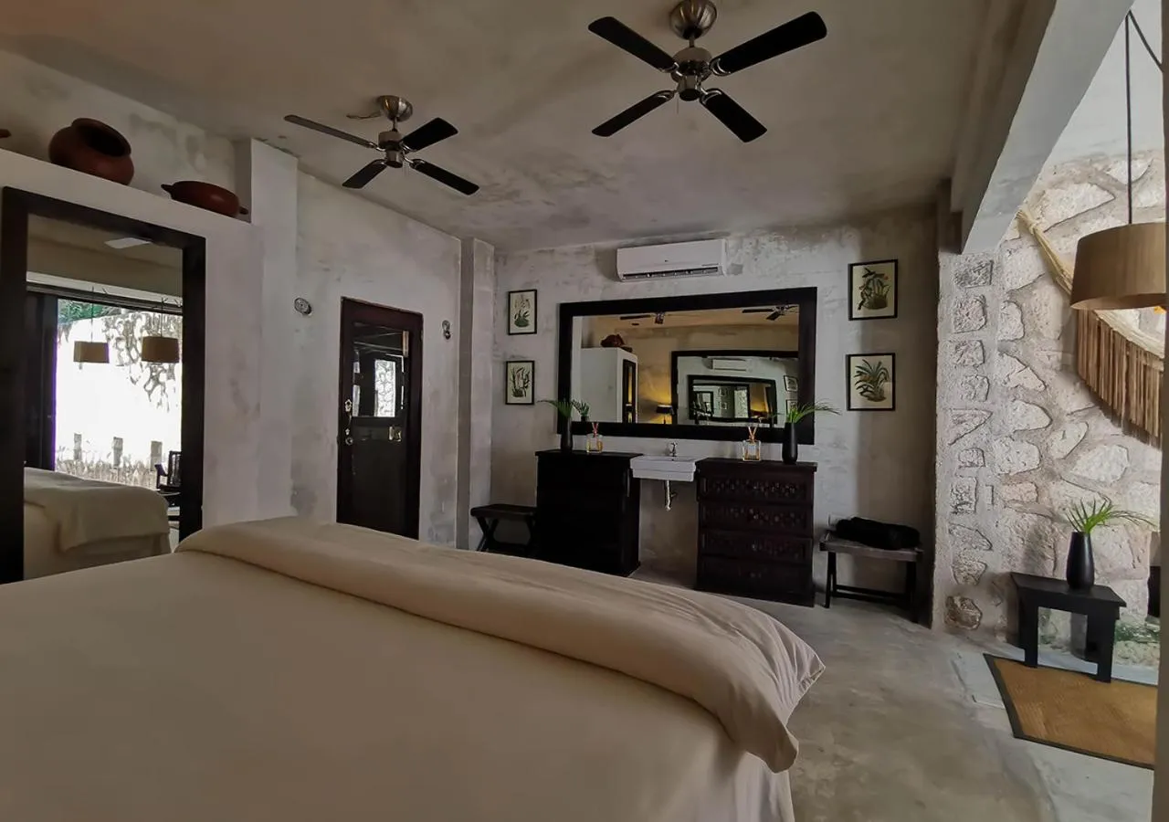 Photo of the whole room, Bed in Coqui Coqui Papholchac Coba Residence & Spa