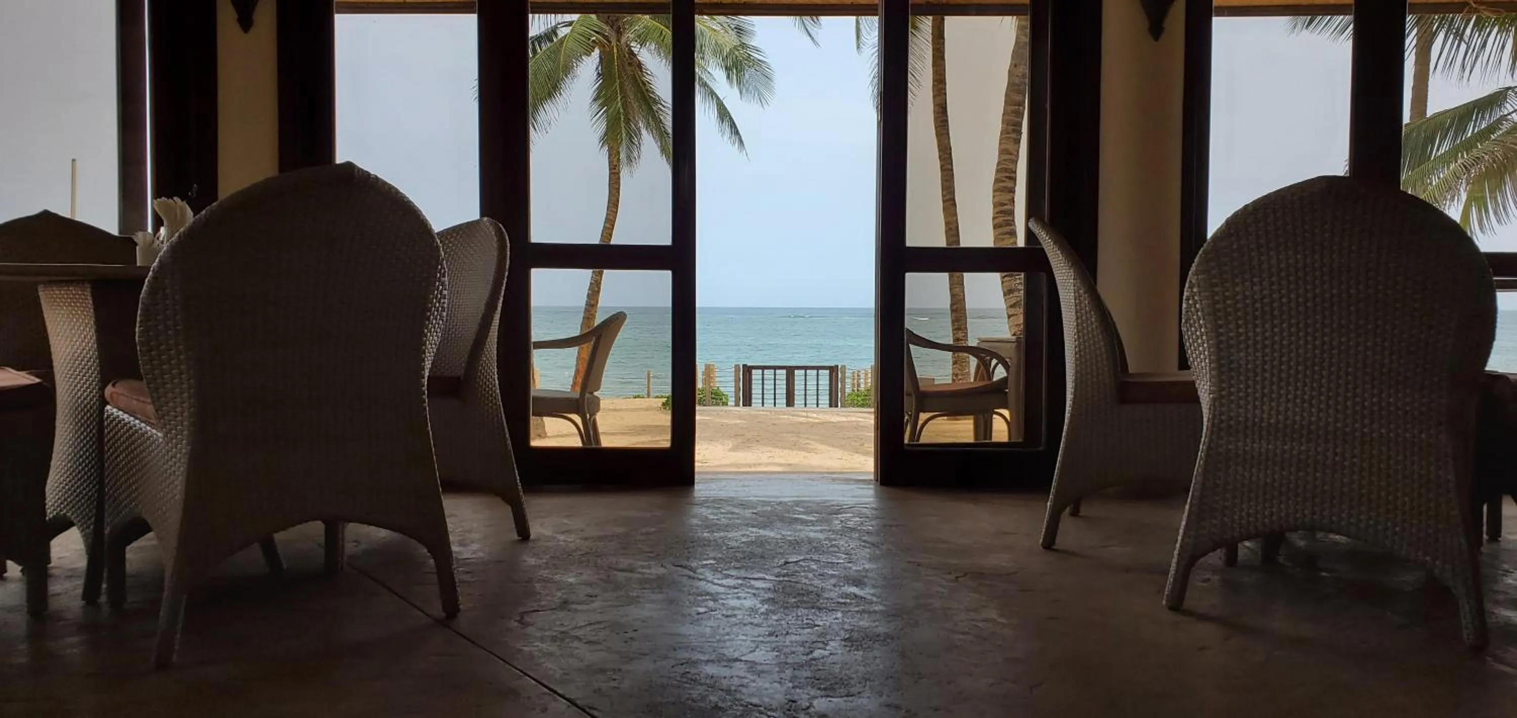 Restaurant/places to eat in Silver Palm Spa & Resort