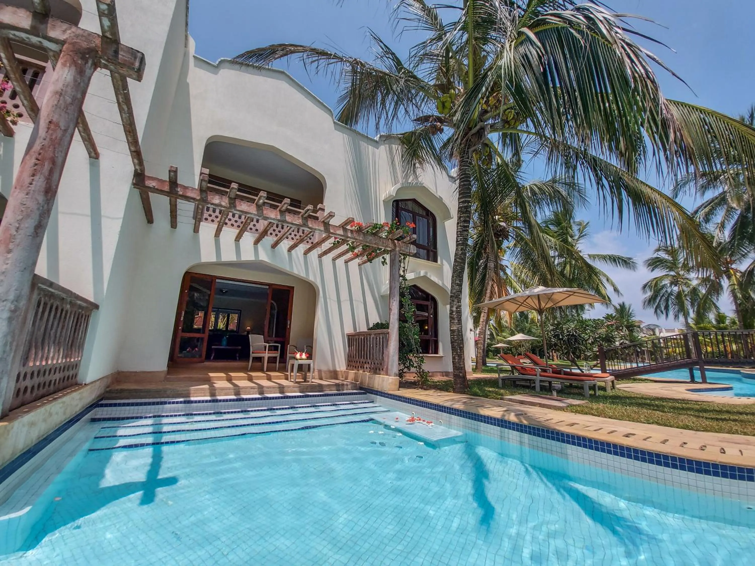 Property building in Silver Palm Spa & Resort