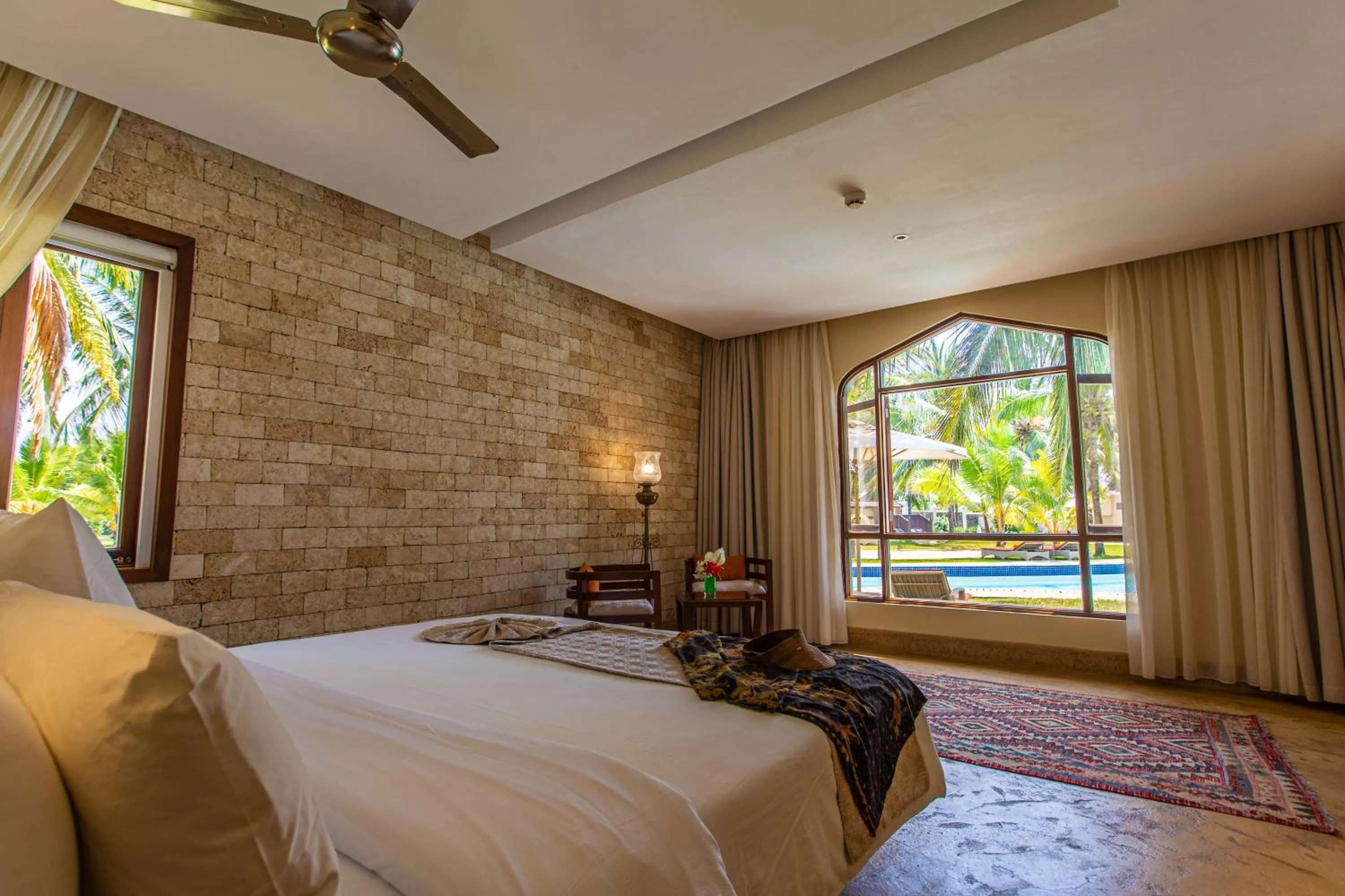Bedroom, Bed in Silver Palm Spa & Resort