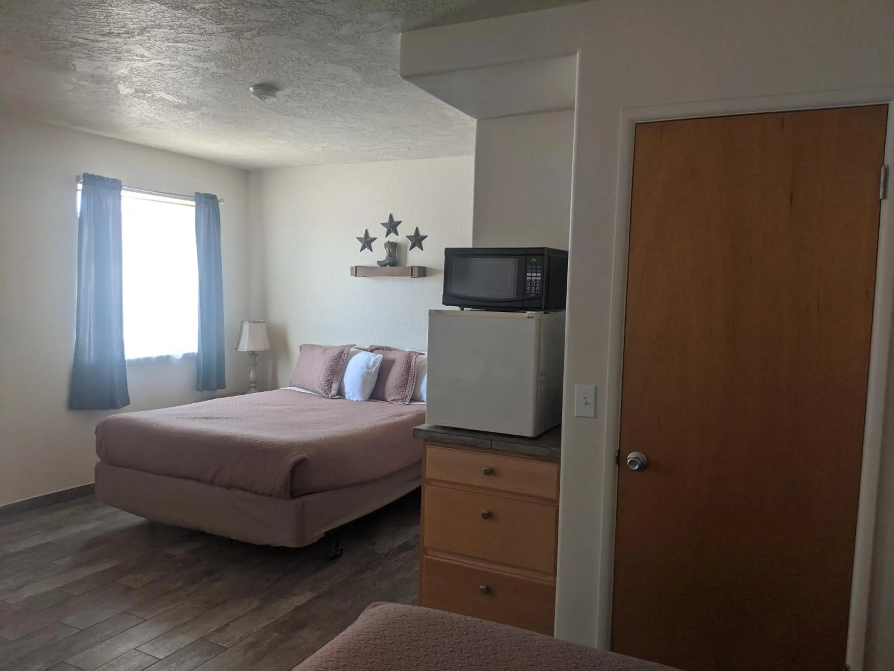 Quadruple Room in Little Daisy Motel Quadruple Room in Little Daisy Motel