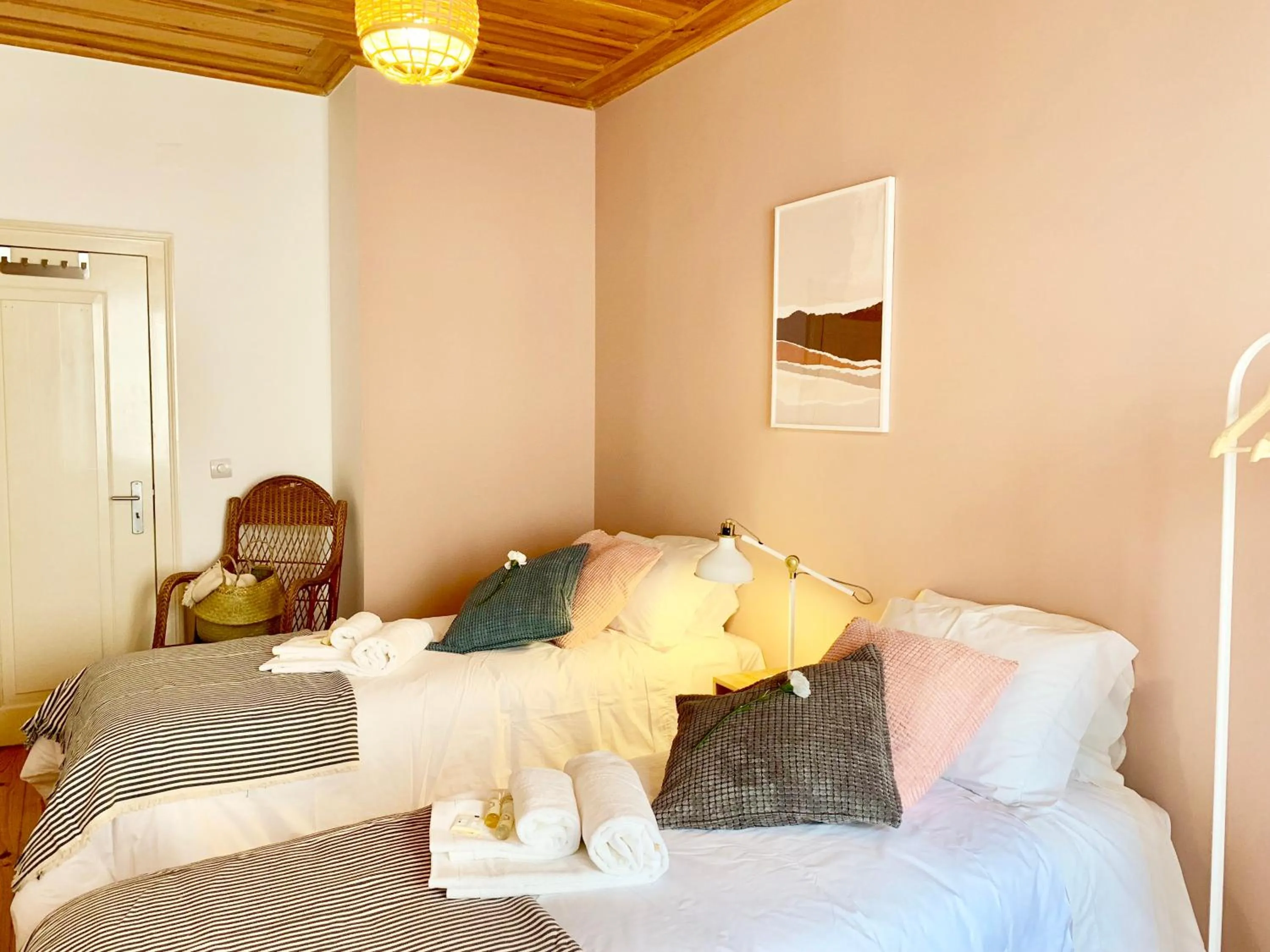 Bed in Apartments Center Castelo de São Jorge