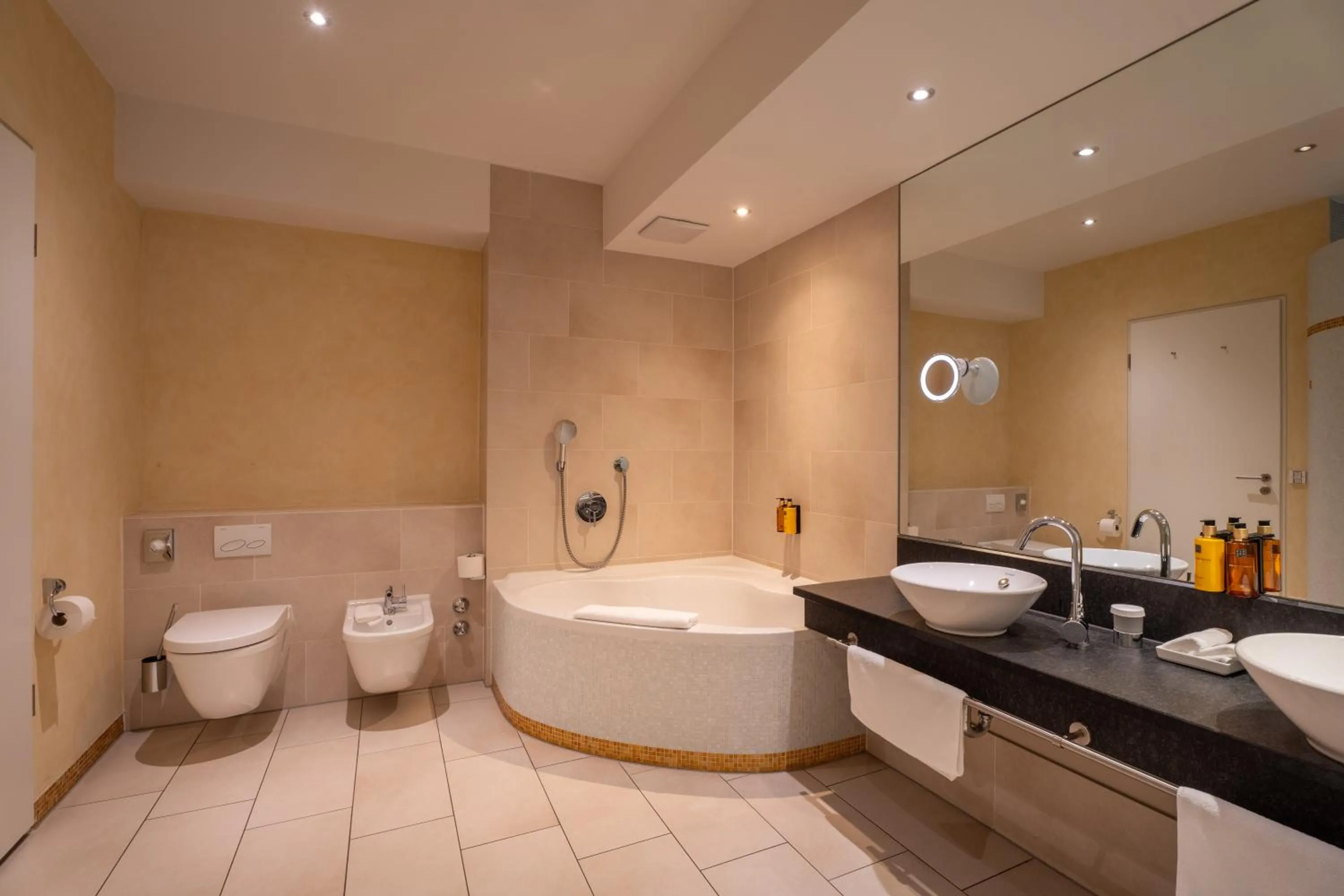 Bathroom in Aqua Aurelia Suitenhotel an den Thermen