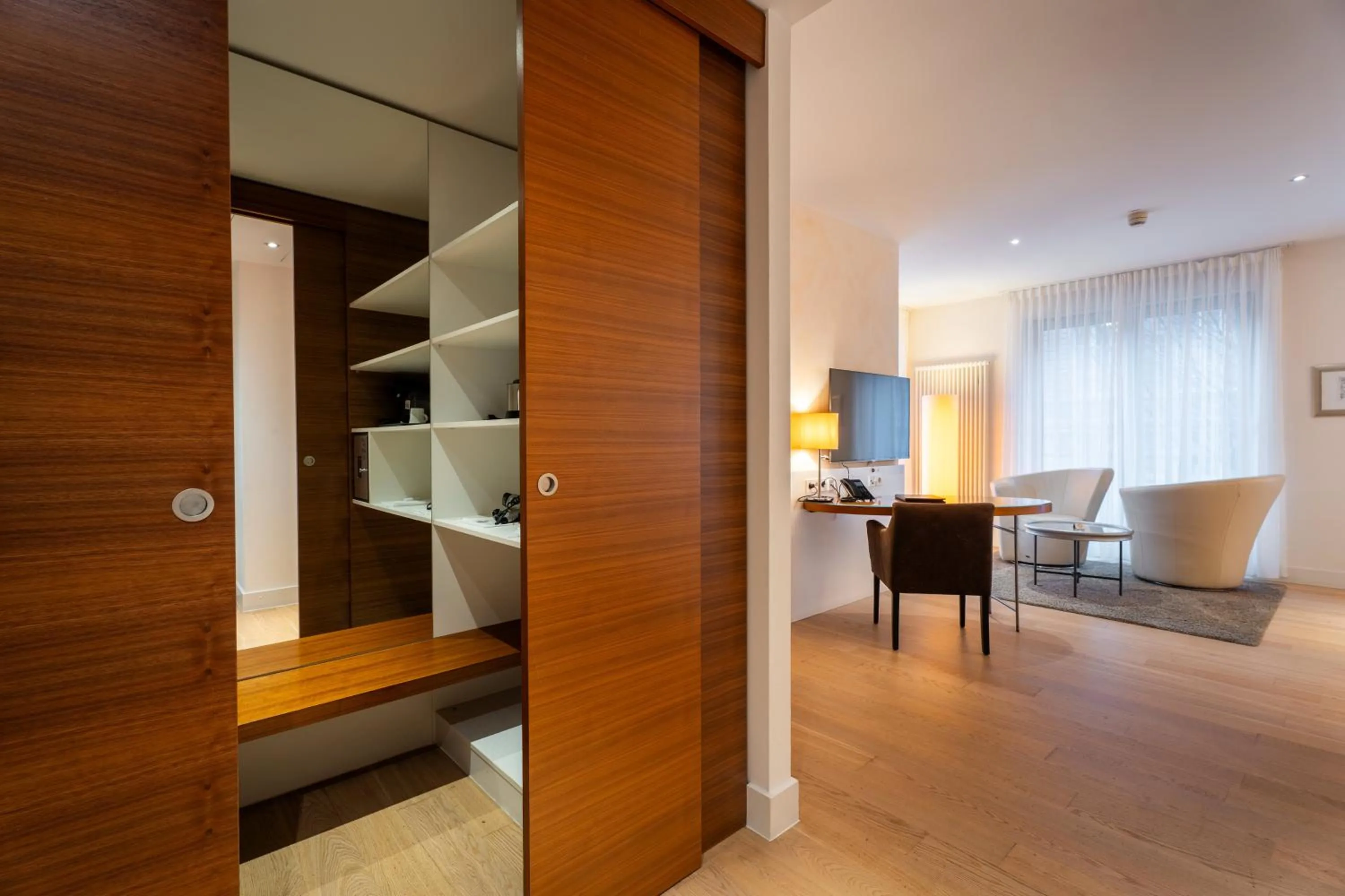 wardrobe in Aqua Aurelia Suitenhotel an den Thermen