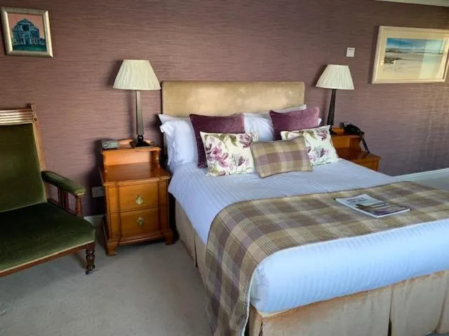 Bed in Port Charlotte Hotel