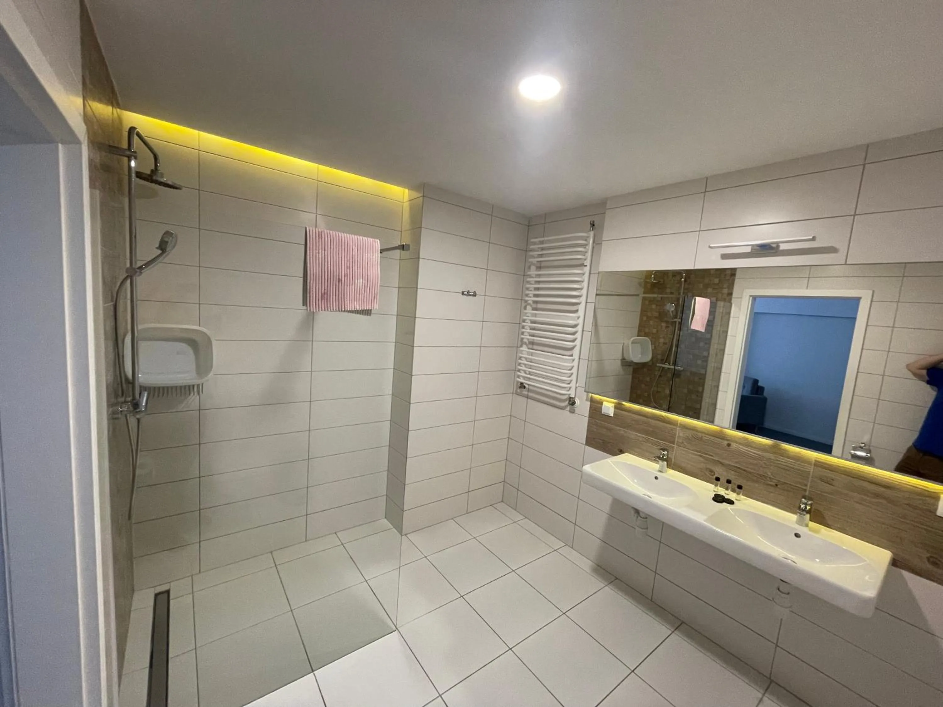 Shower in Sanatorium Muszelka