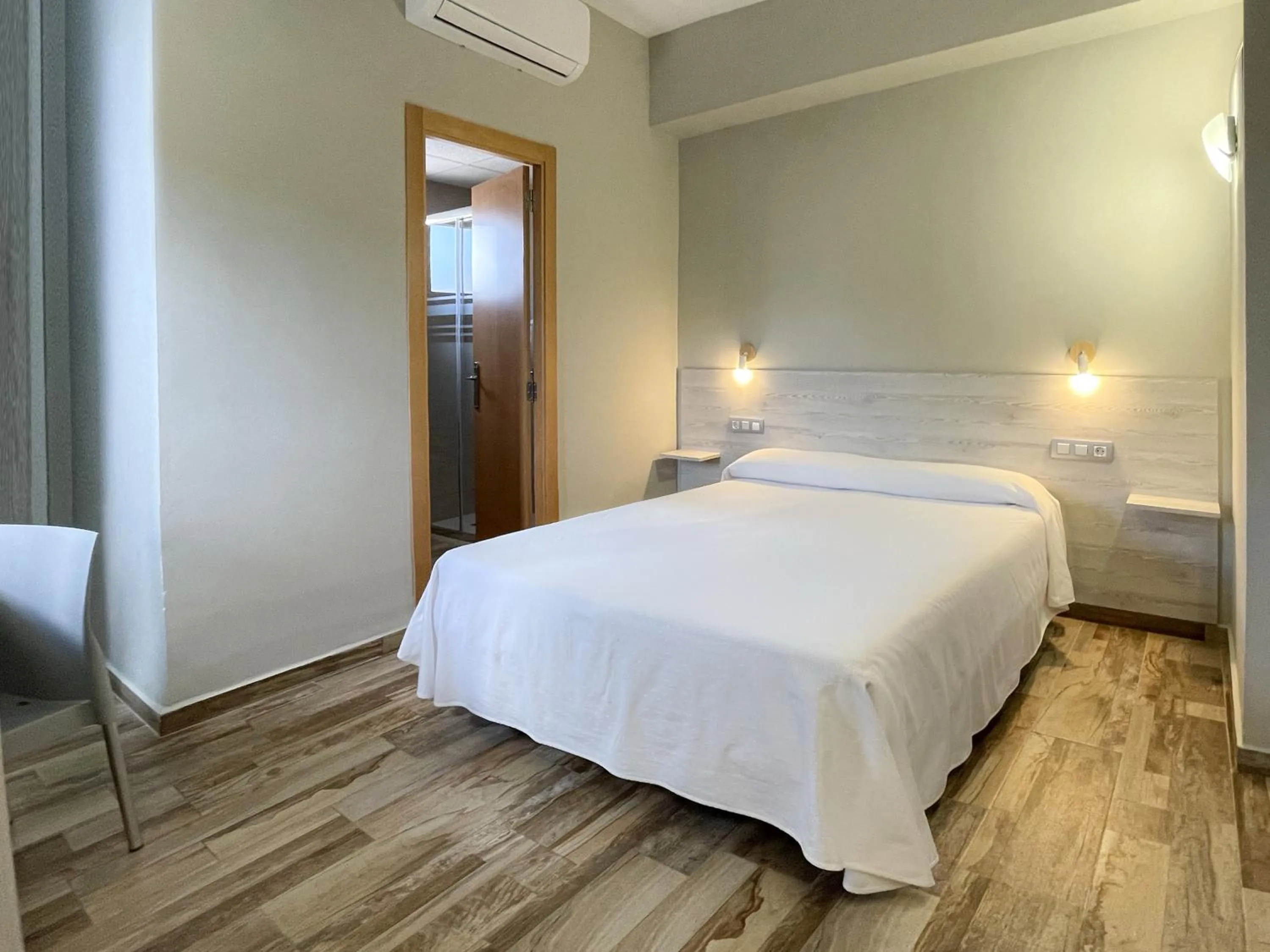 Bed in Te Maná Hotel