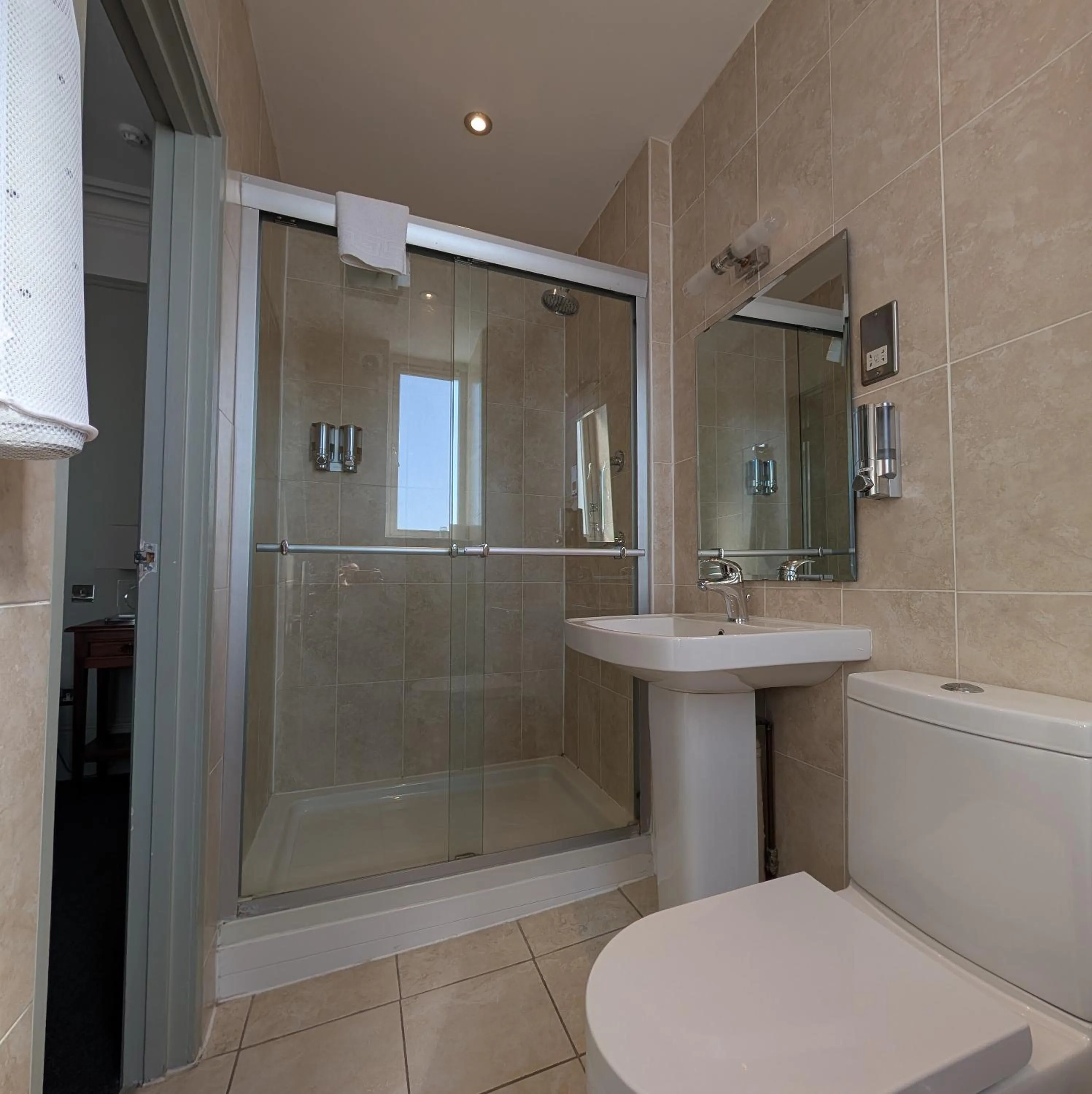 Bathroom in The White Rock Hotel