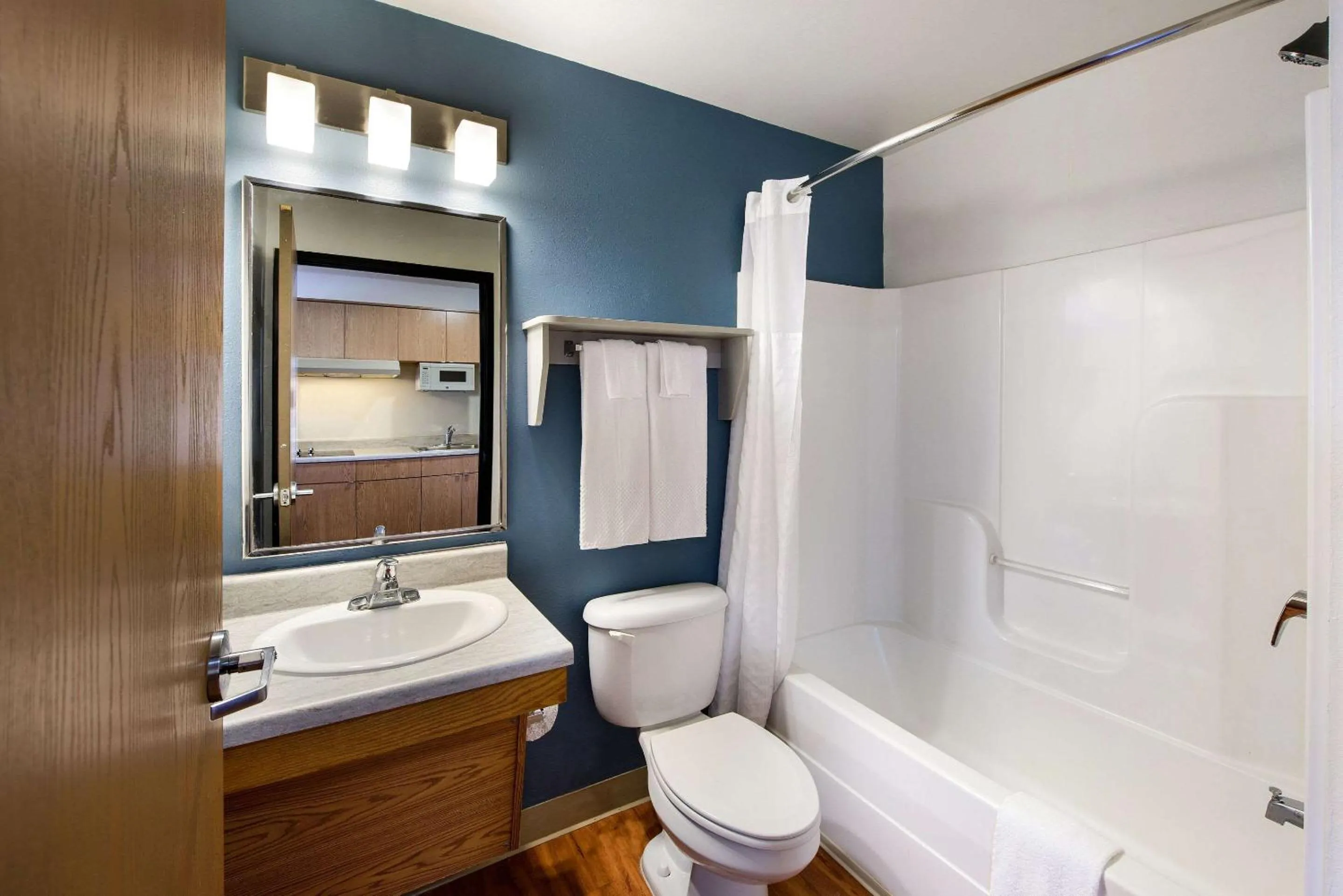 Bedroom in WoodSpring Suites Columbus Southeast