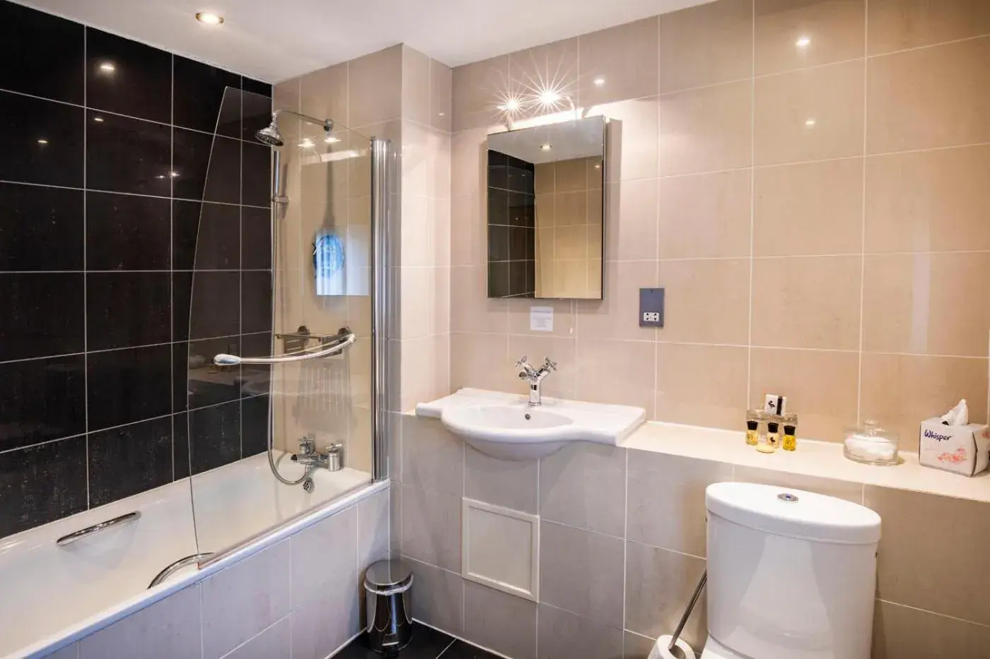 Deluxe Twin Room in The Kings Head Country Hotel Deluxe Twin Room in The Kings Head Country Hotel