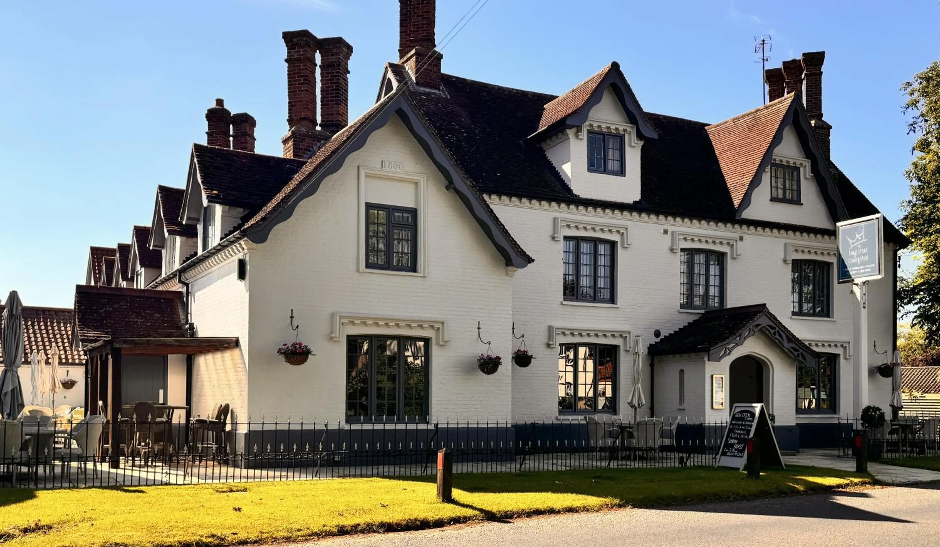 The Kings Head Country Hotel