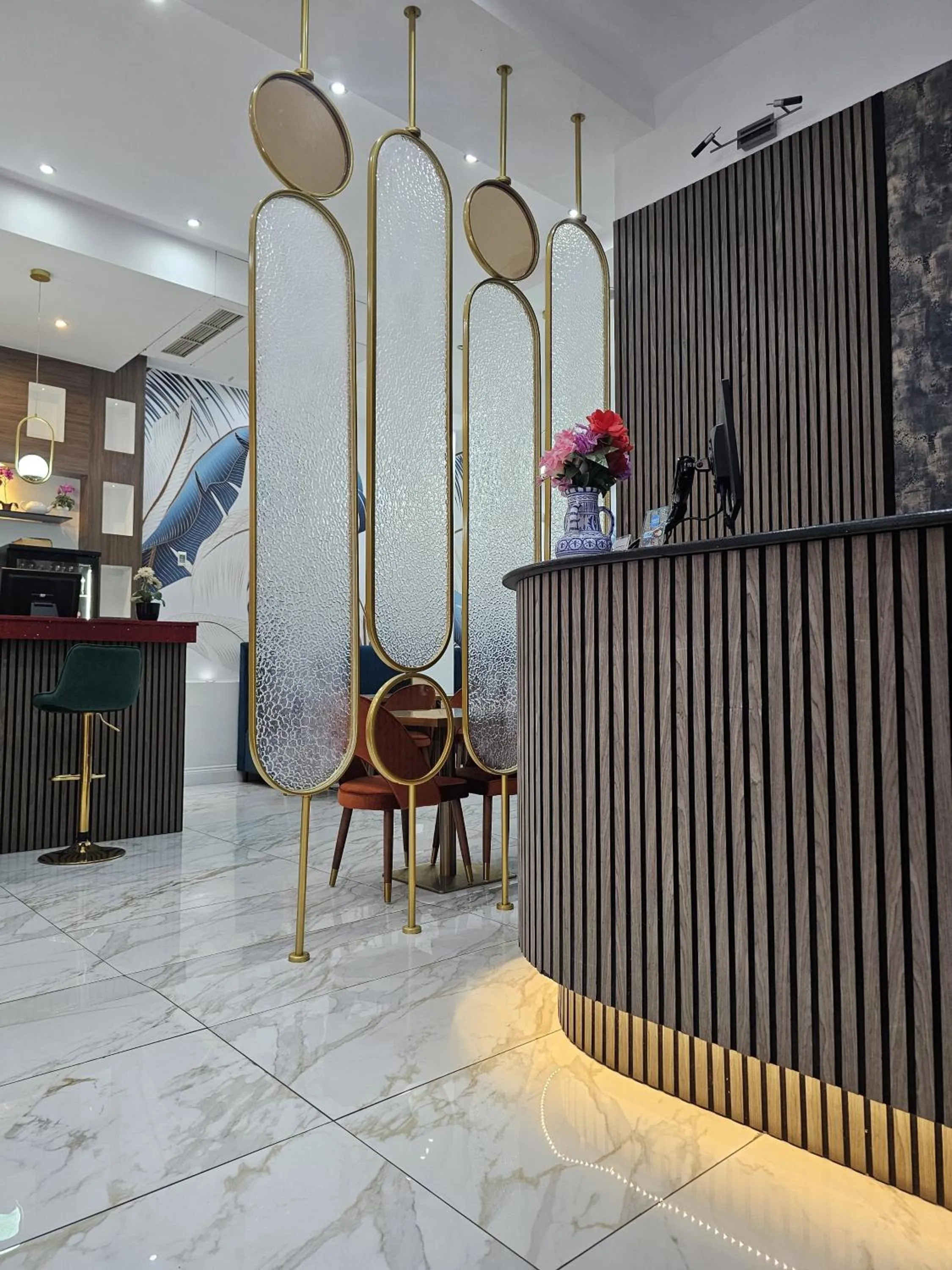 Lobby or reception in Cromwell Hotel