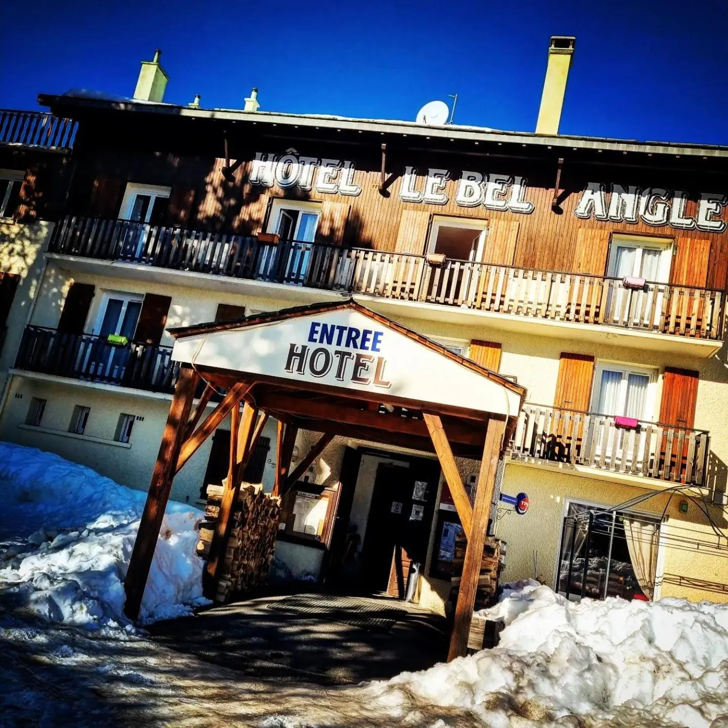 Property building in Hôtel Bel Angle