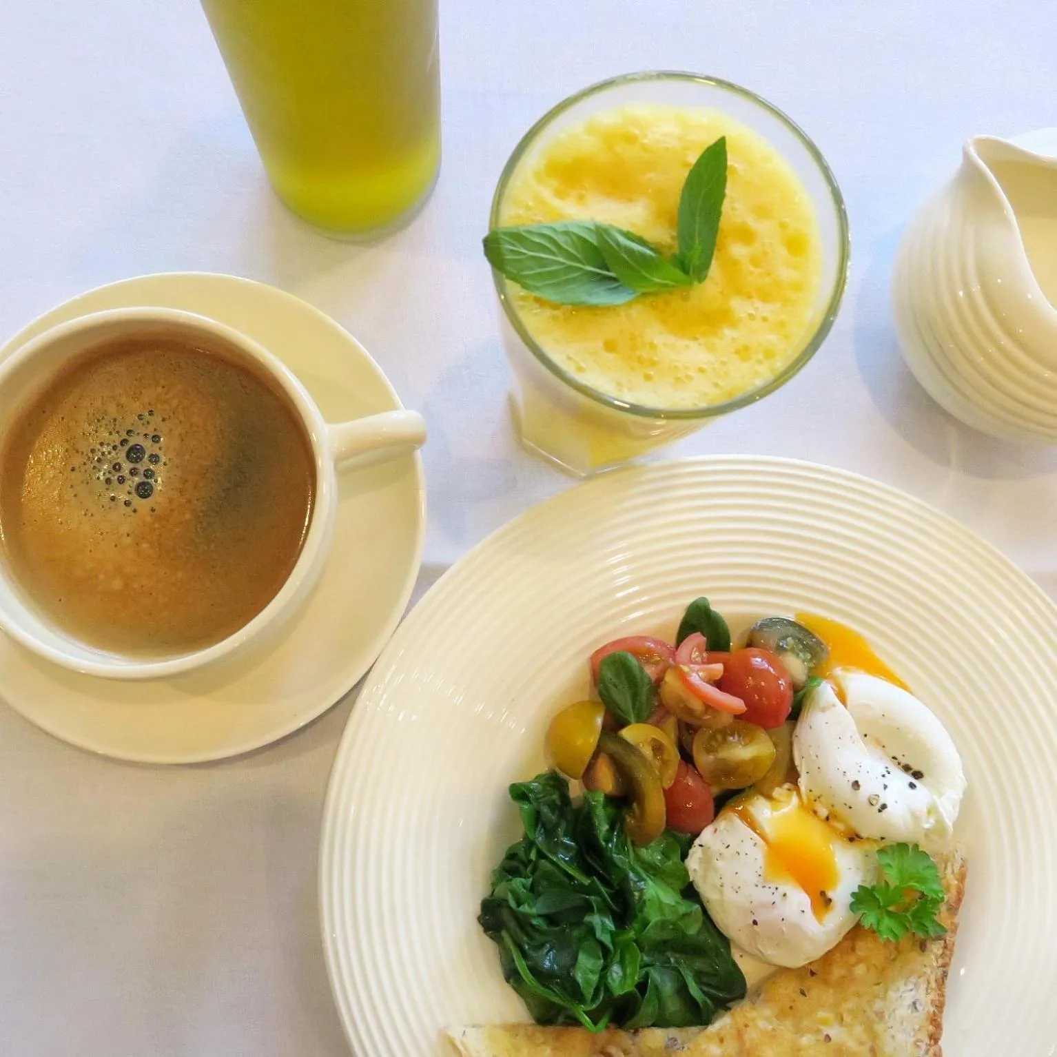 Breakfast in Pure Chalet Thredbo