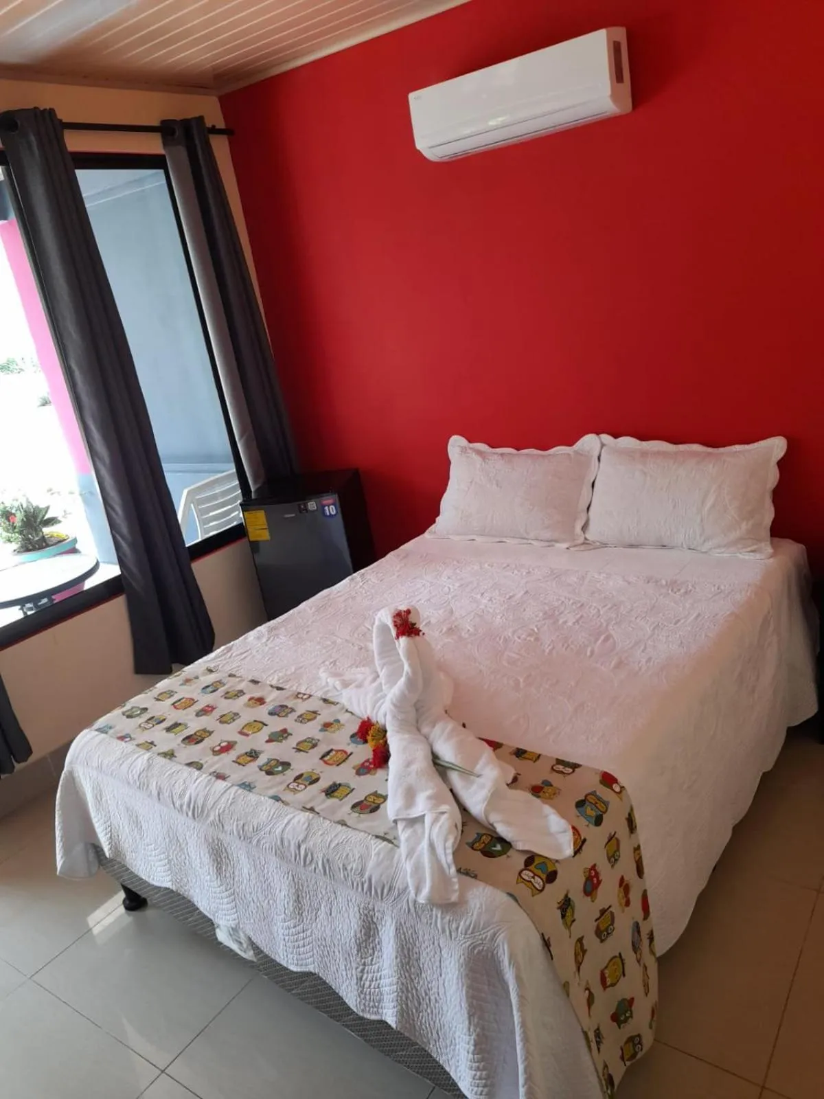 Bedroom, Bed in Millenium Manuel Antonio Park and beach