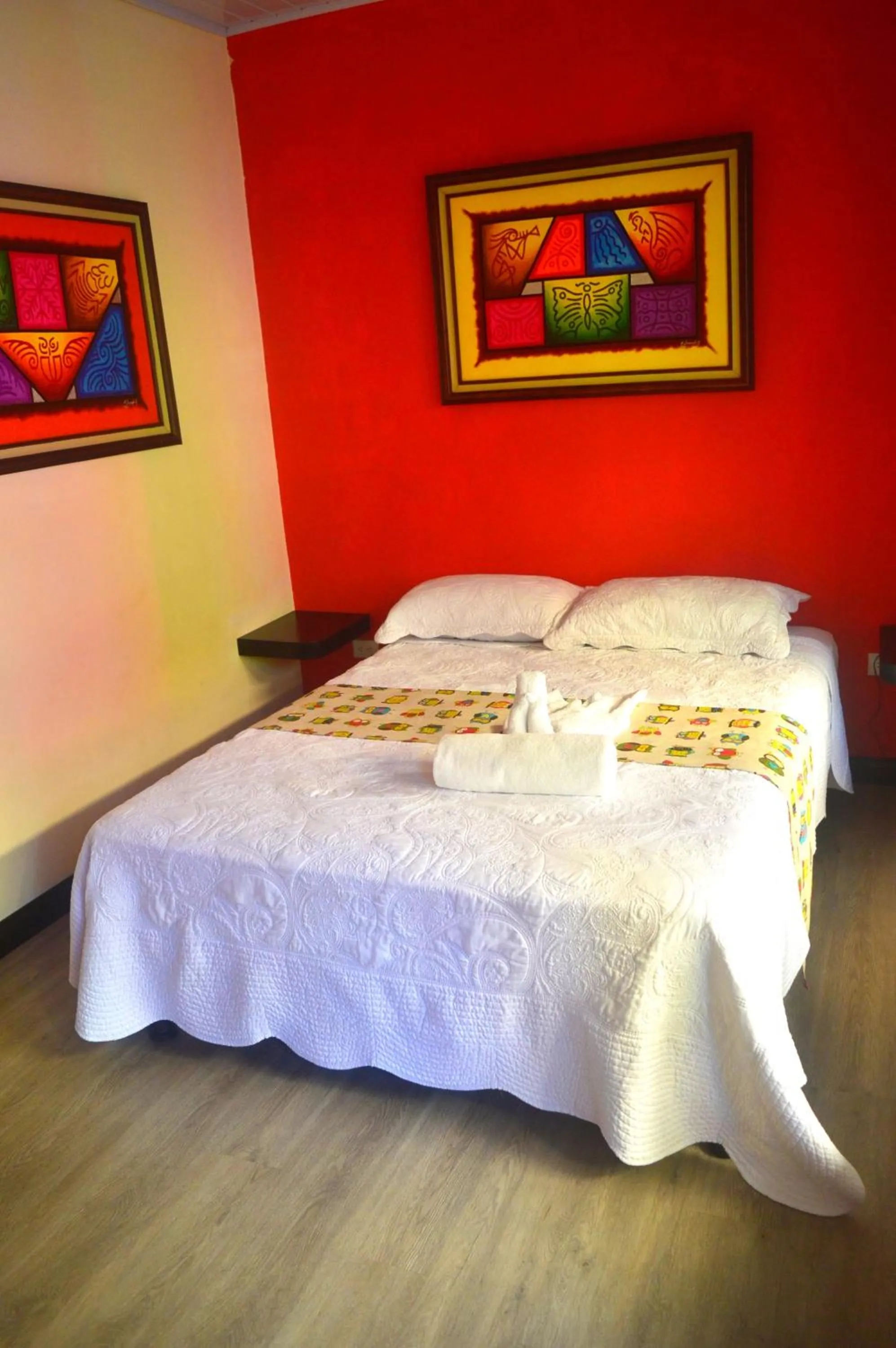 Photo of the whole room, Bed in Millenium Manuel Antonio Park and beach