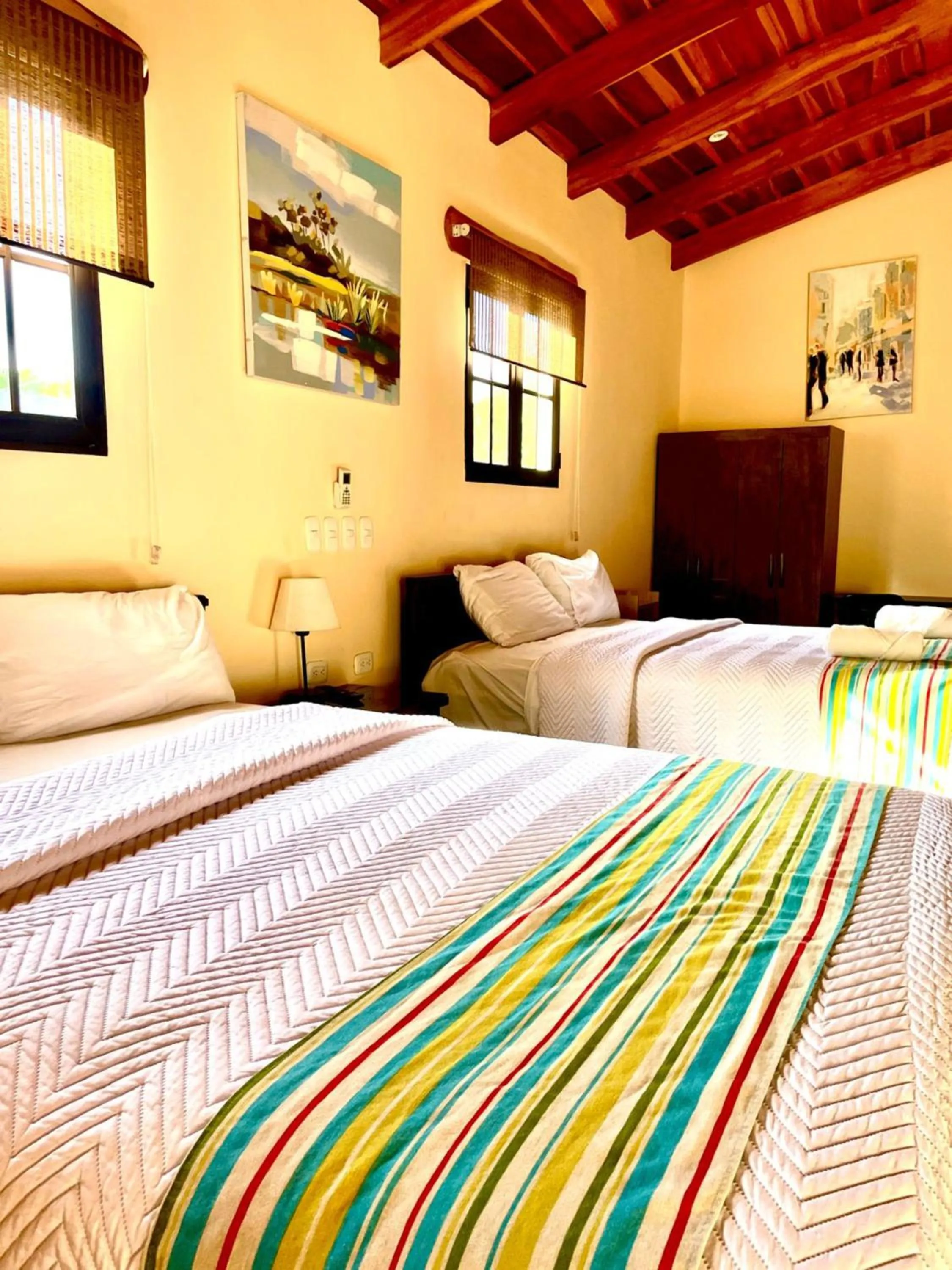 Bed in Millenium Manuel Antonio Park and beach