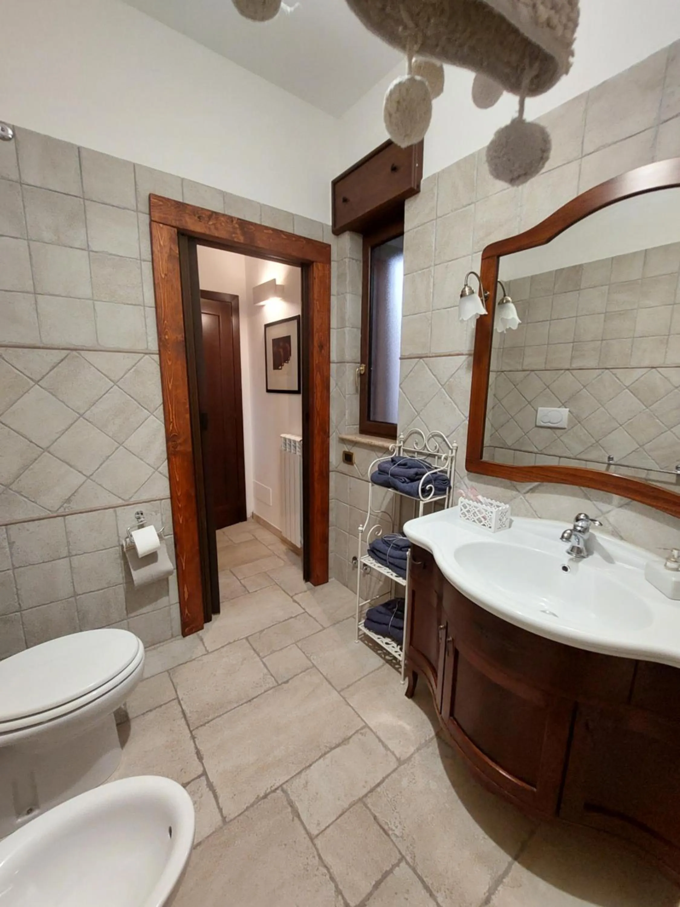 Shower in Mama Damì