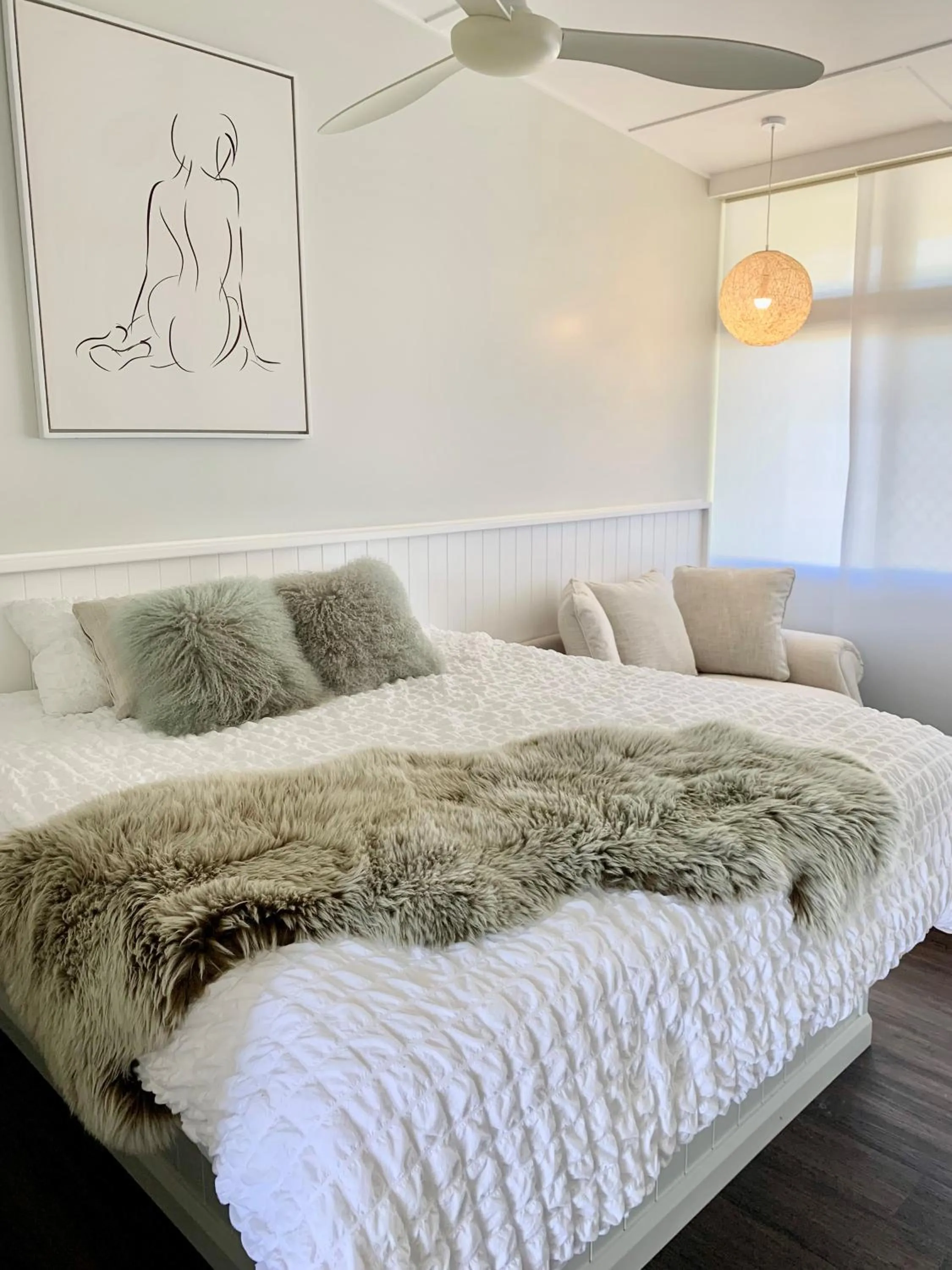 Bed in Banana Hotel Motel