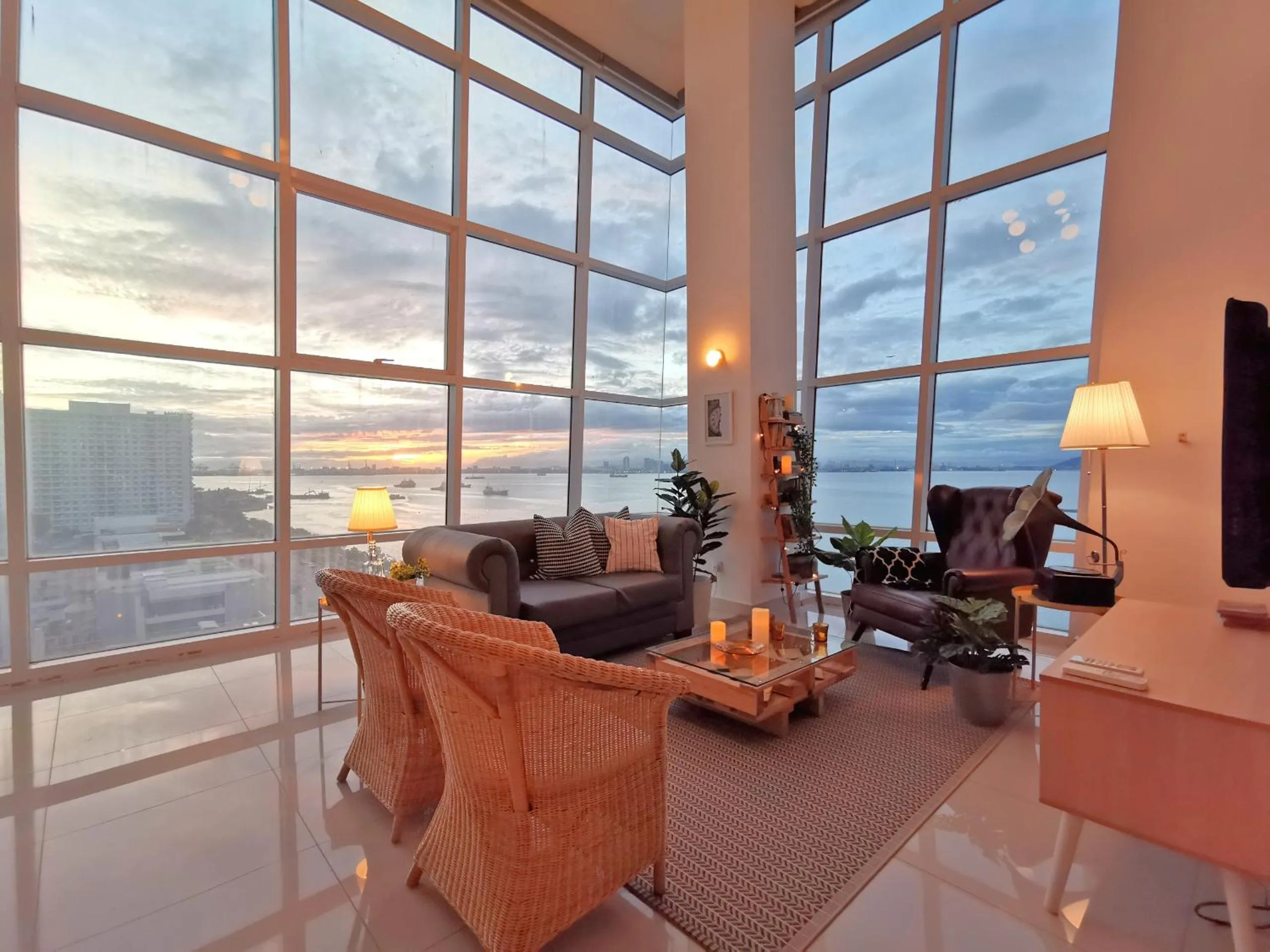 Living room in Maritime Suites Holiday Rental