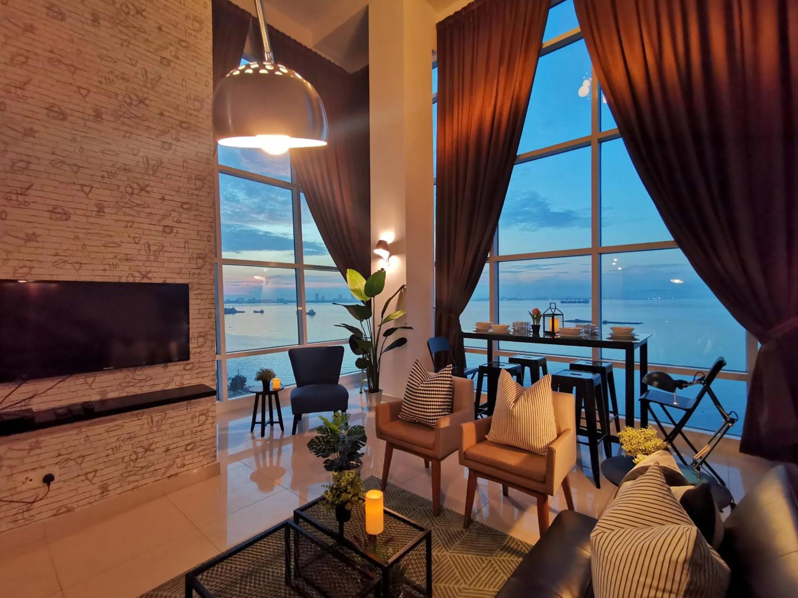 Living room in Maritime Suites Holiday Rental