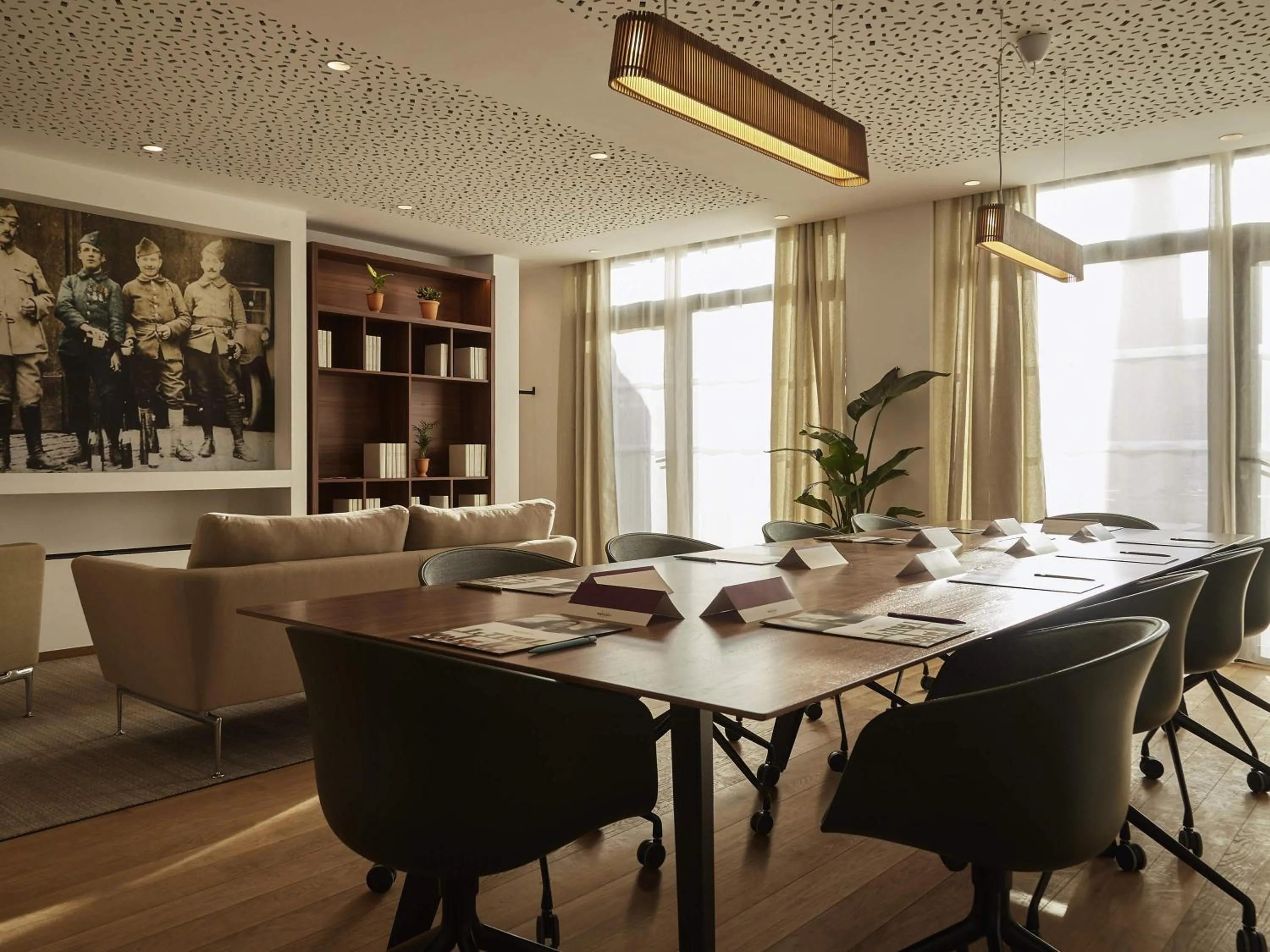 Meeting/conference room in Mercure Avignon TGV Hotel & Spa