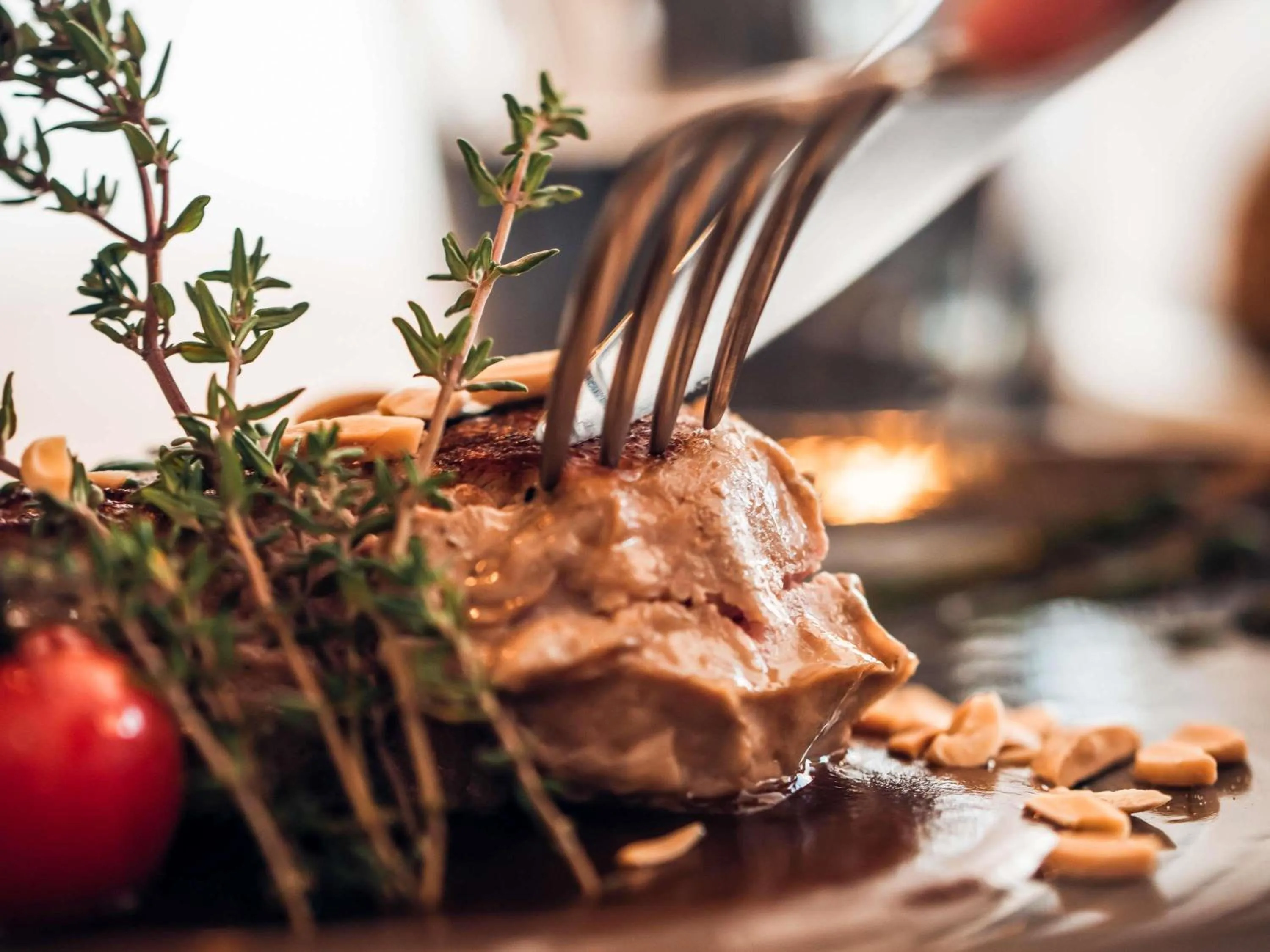 Restaurant/places to eat in Mercure Avignon TGV Hotel & Spa