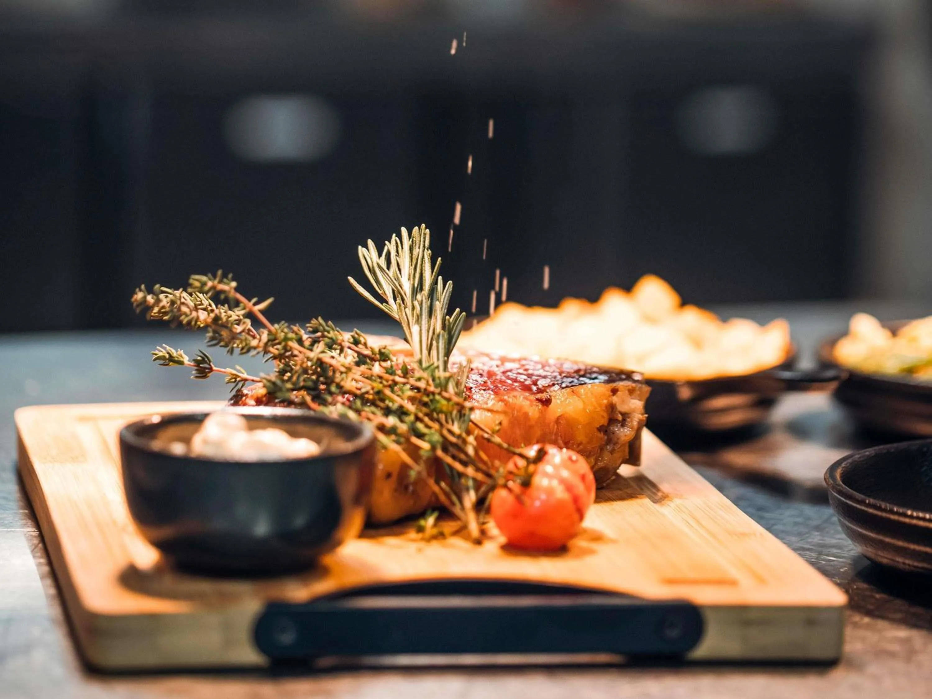 Restaurant/places to eat in Mercure Avignon TGV Hotel & Spa