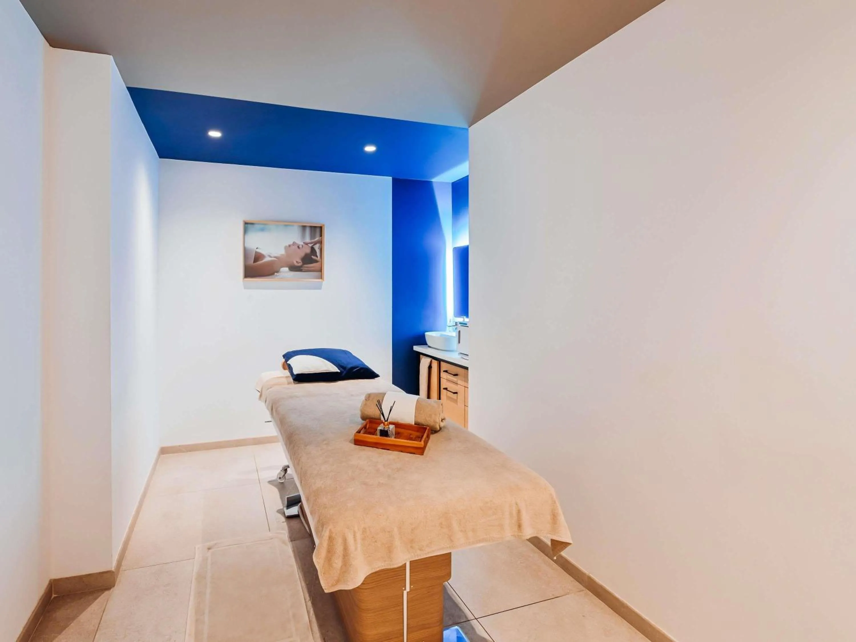 Spa and wellness centre/facilities in Mercure Avignon TGV Hotel & Spa