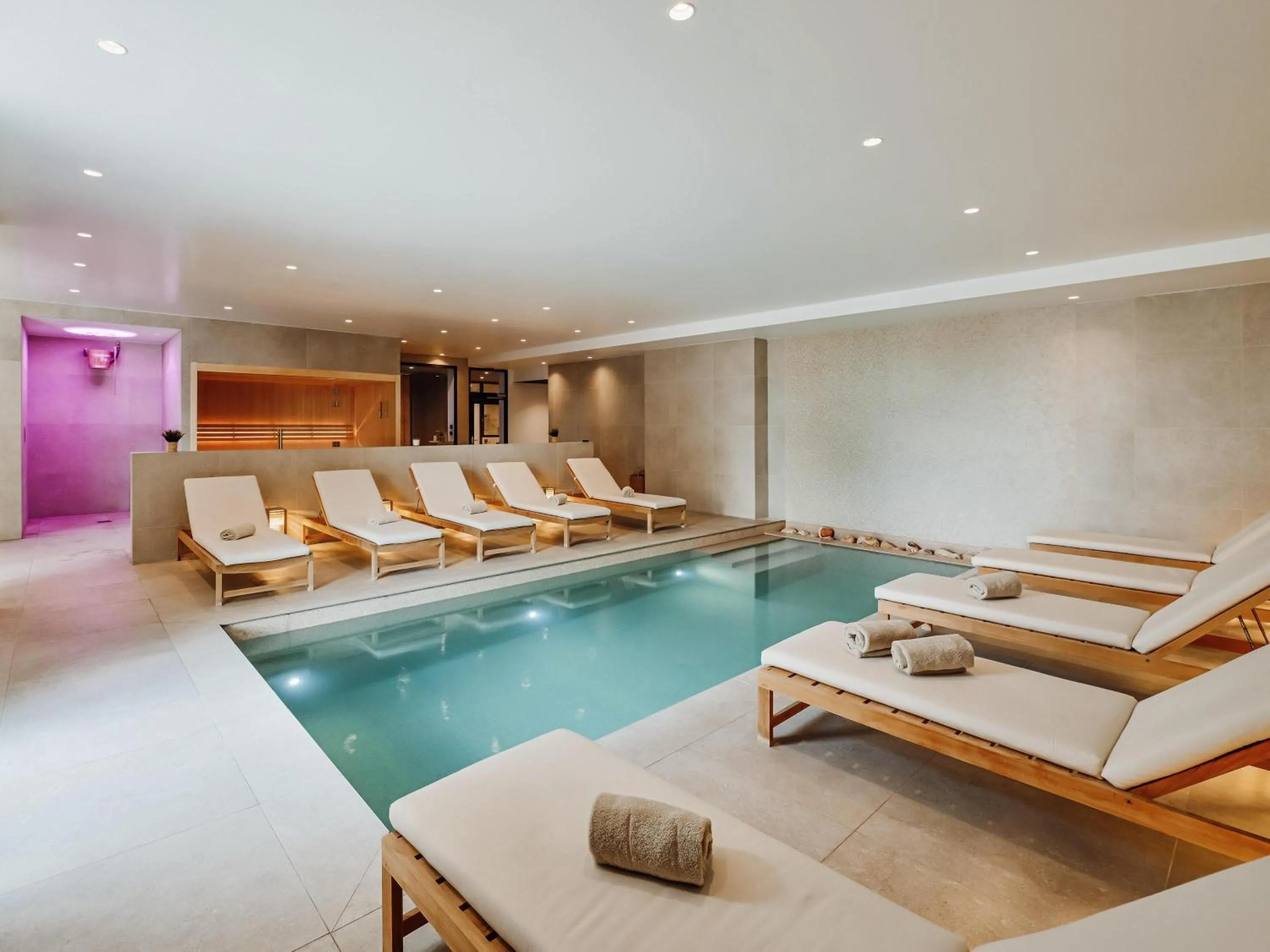 Spa and wellness centre/facilities in Mercure Avignon TGV Hotel & Spa