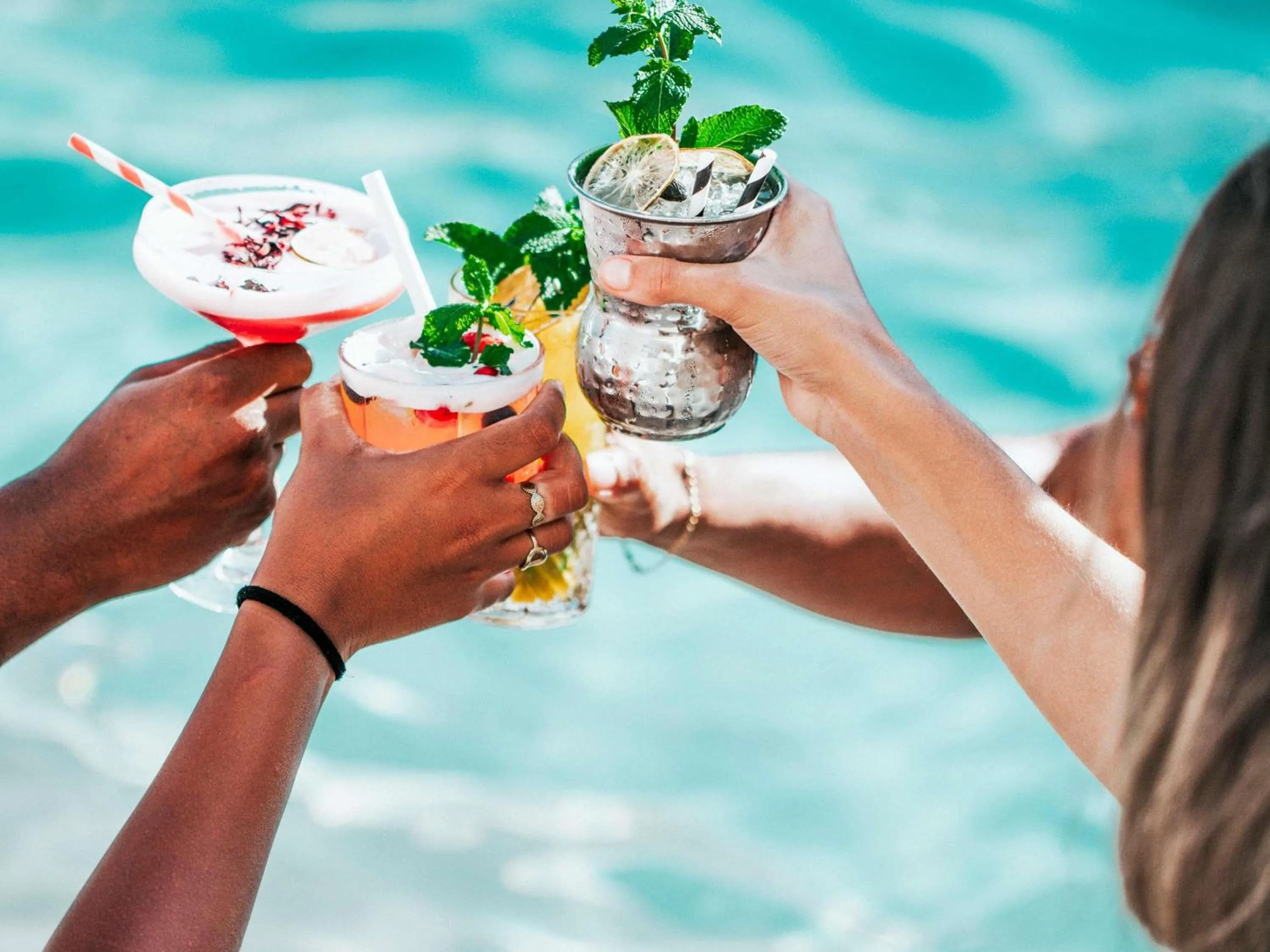 Lounge or bar in Mercure Avignon TGV Hotel & Spa