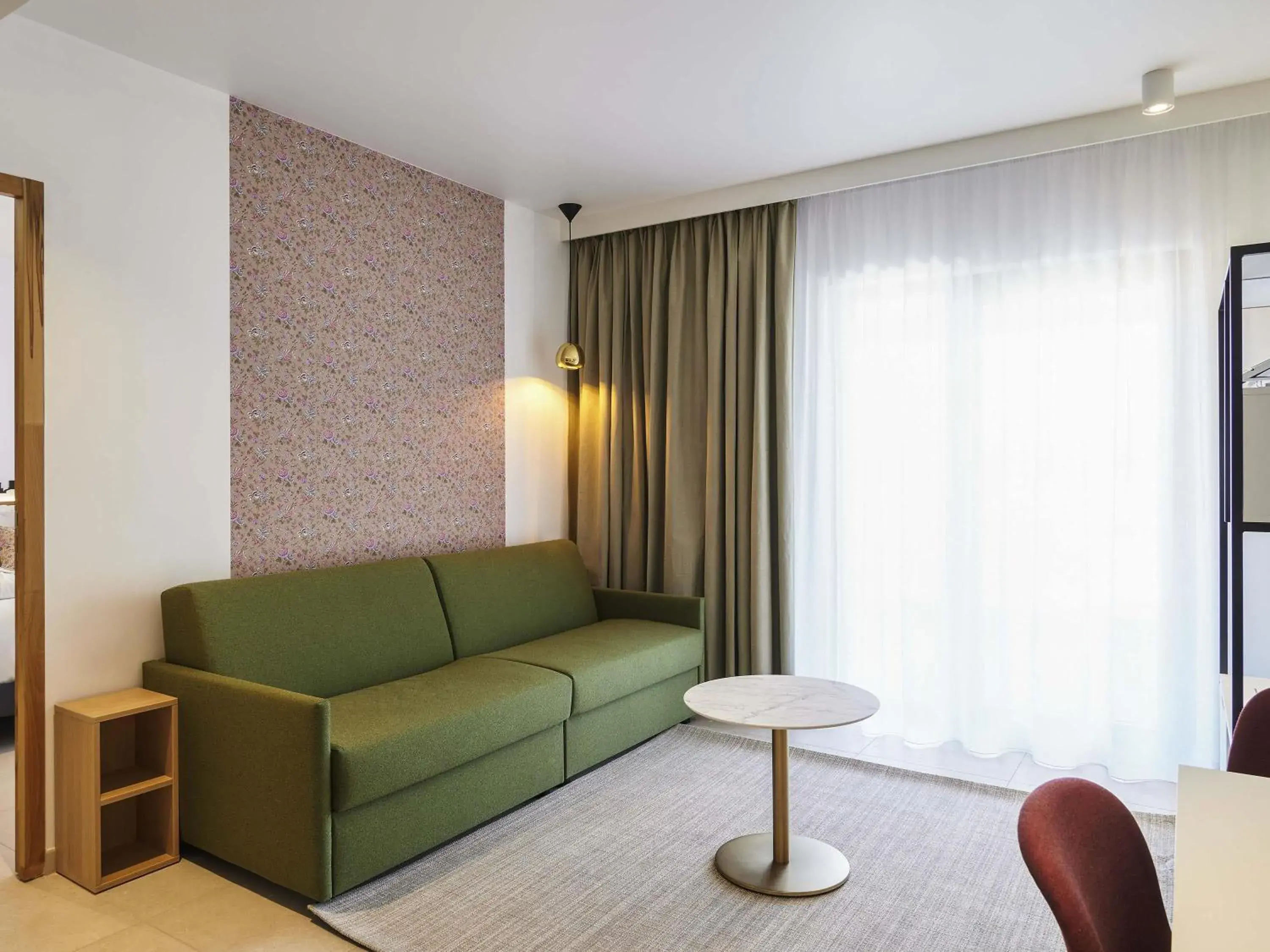 Junior Suite with One Double Bed and Sofa Bed in Mercure Avignon Gare TGV Junior Suite with One Double Bed and Sofa Bed in Mercure Avignon Gare TGV