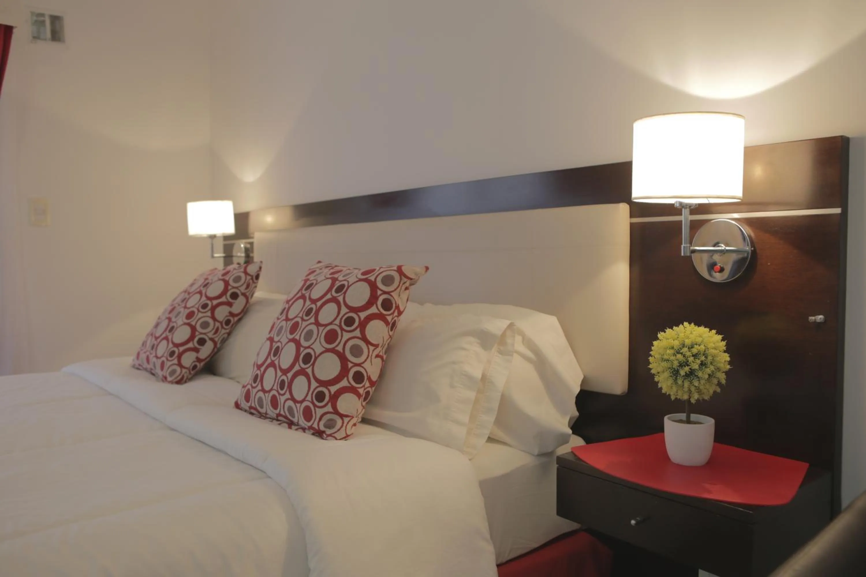 Bed in Pampa Plaza Hotel