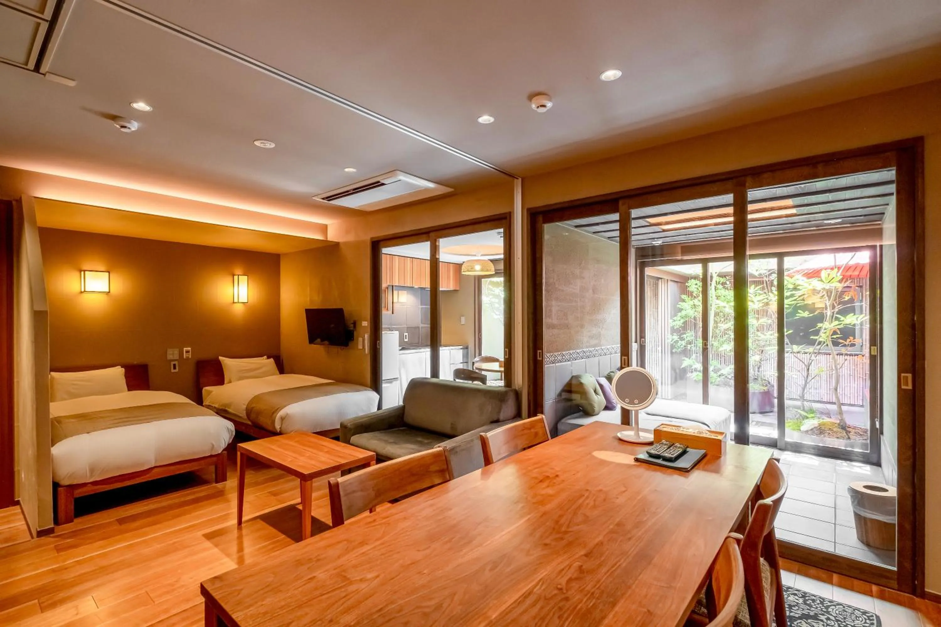 Bed in GOZAN HOTEL & SERVICED APARTMENT Higashiyama Sanjo