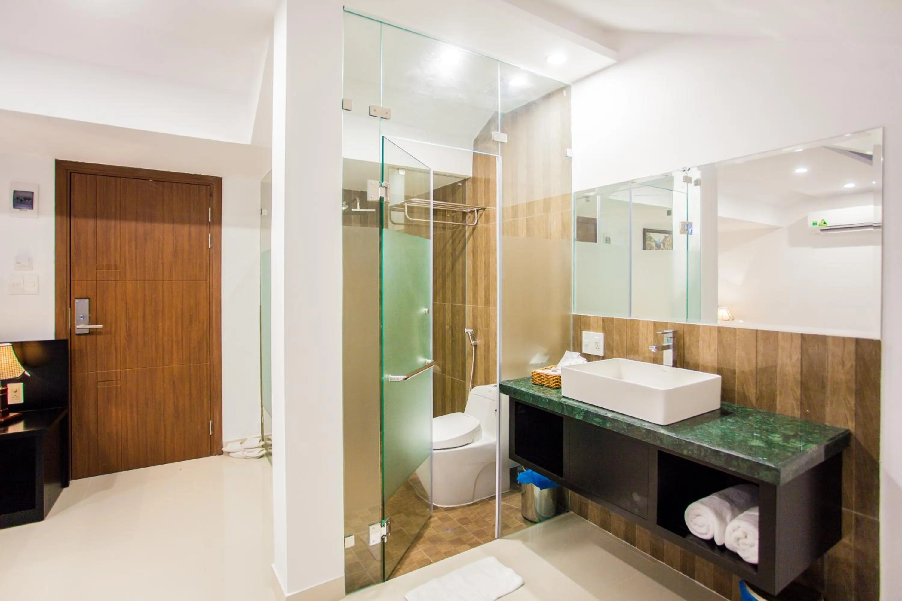 Bathroom in Riverside White House Boutique Hotel