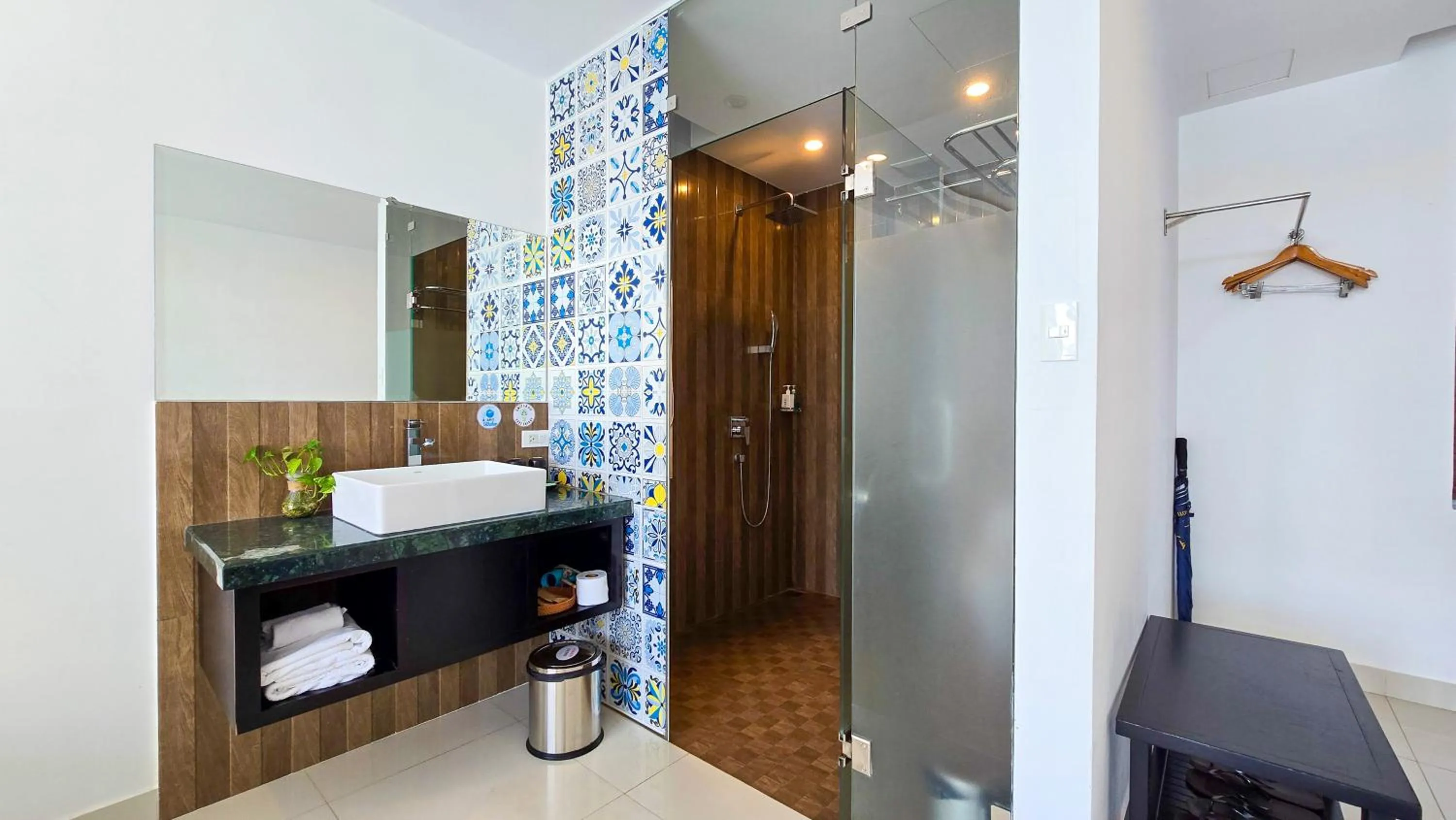 Shower in Riverside White House Boutique Hotel