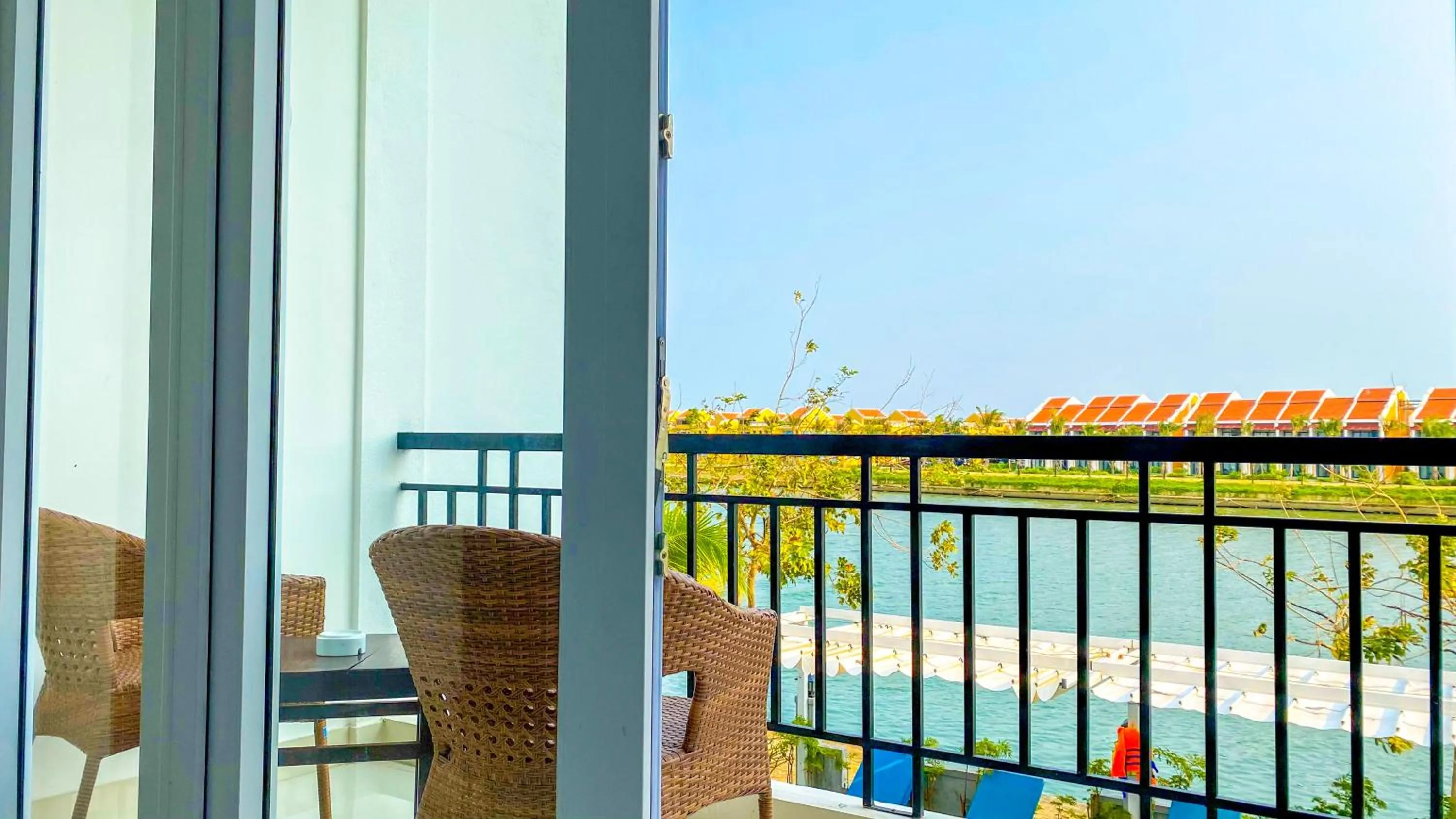 Natural landscape in Riverside White House Boutique Hotel