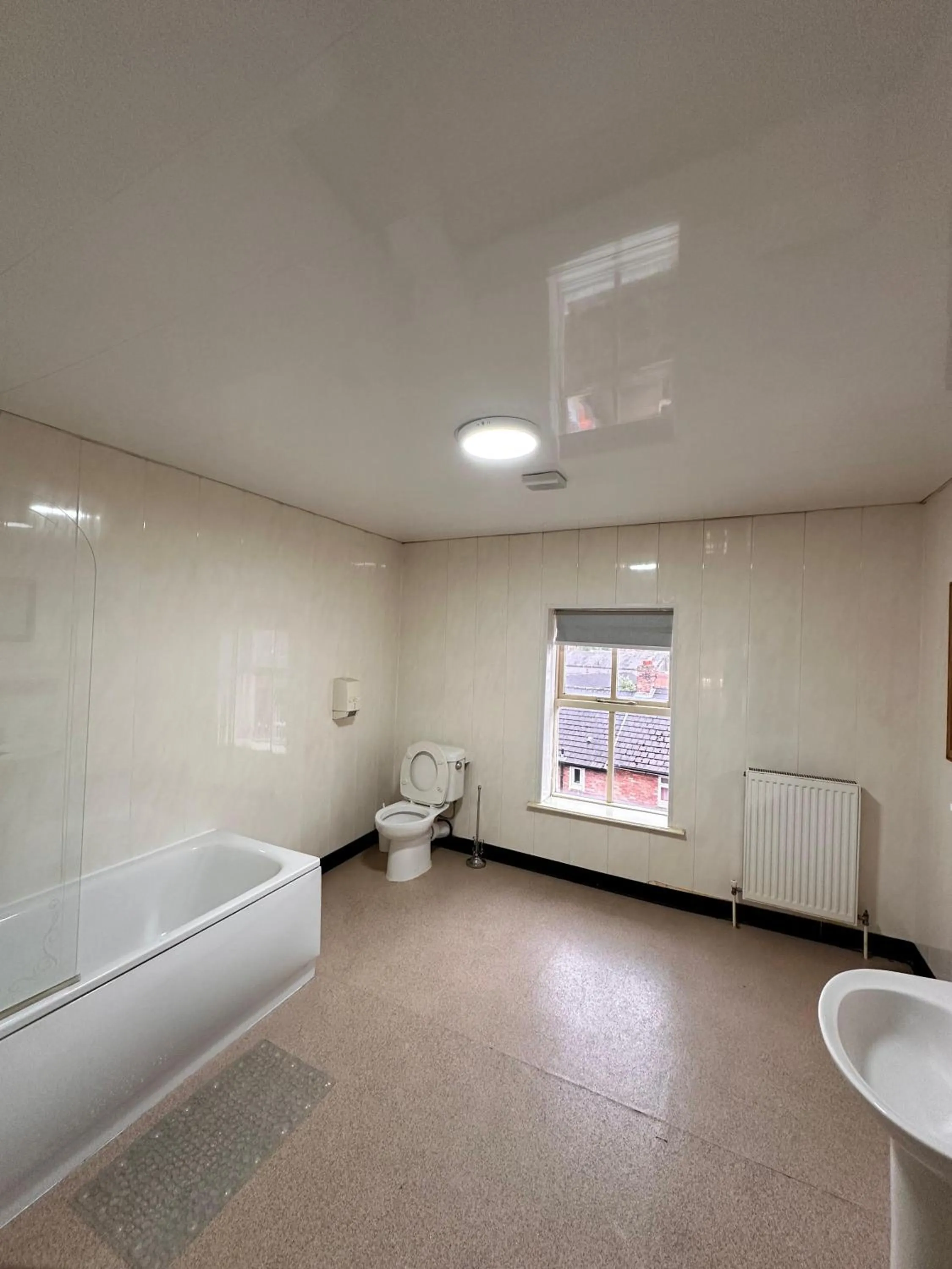 Bathroom in Throstles Nest Hotel