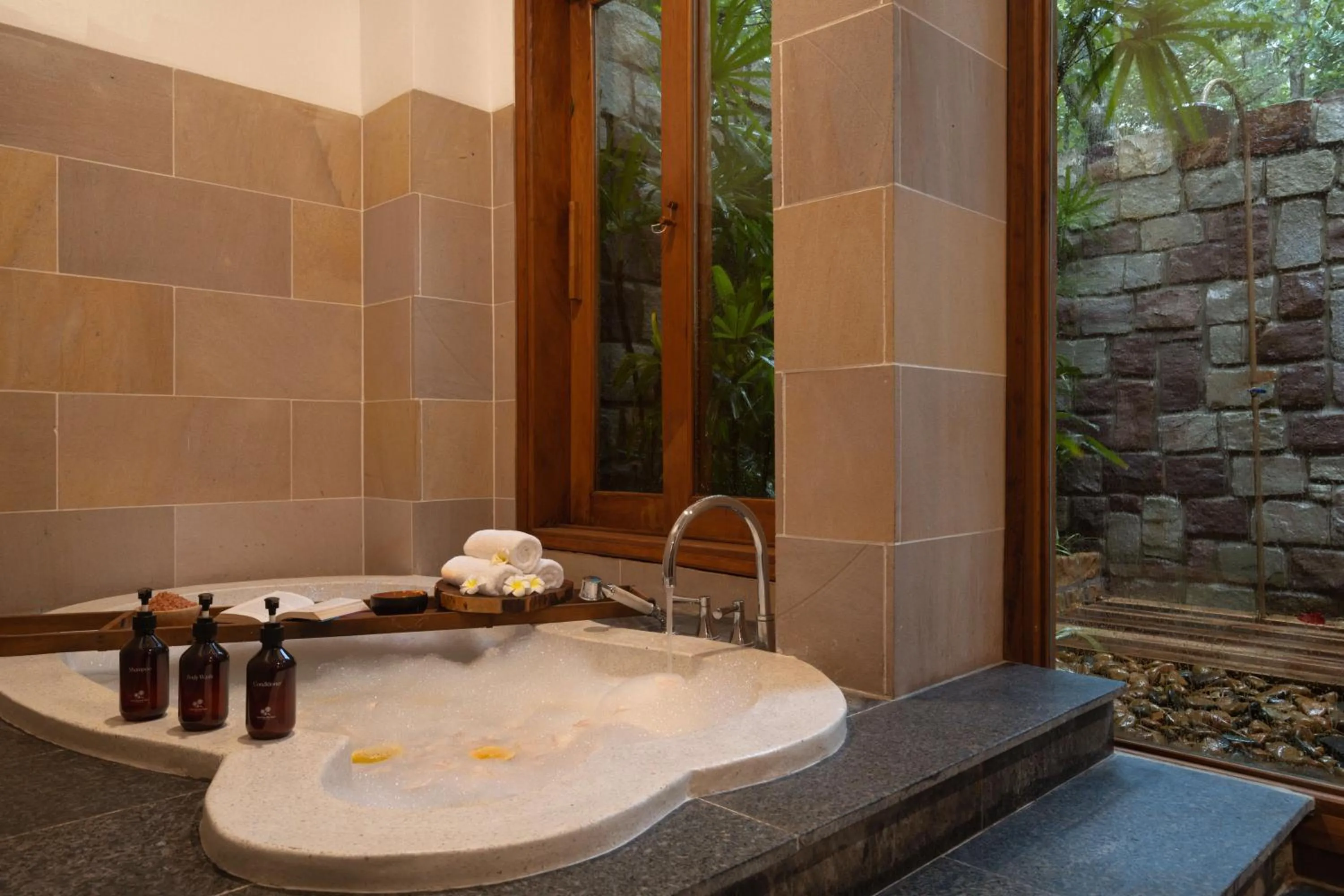 Bath in Green Bay Phu Quoc Resort & Spa