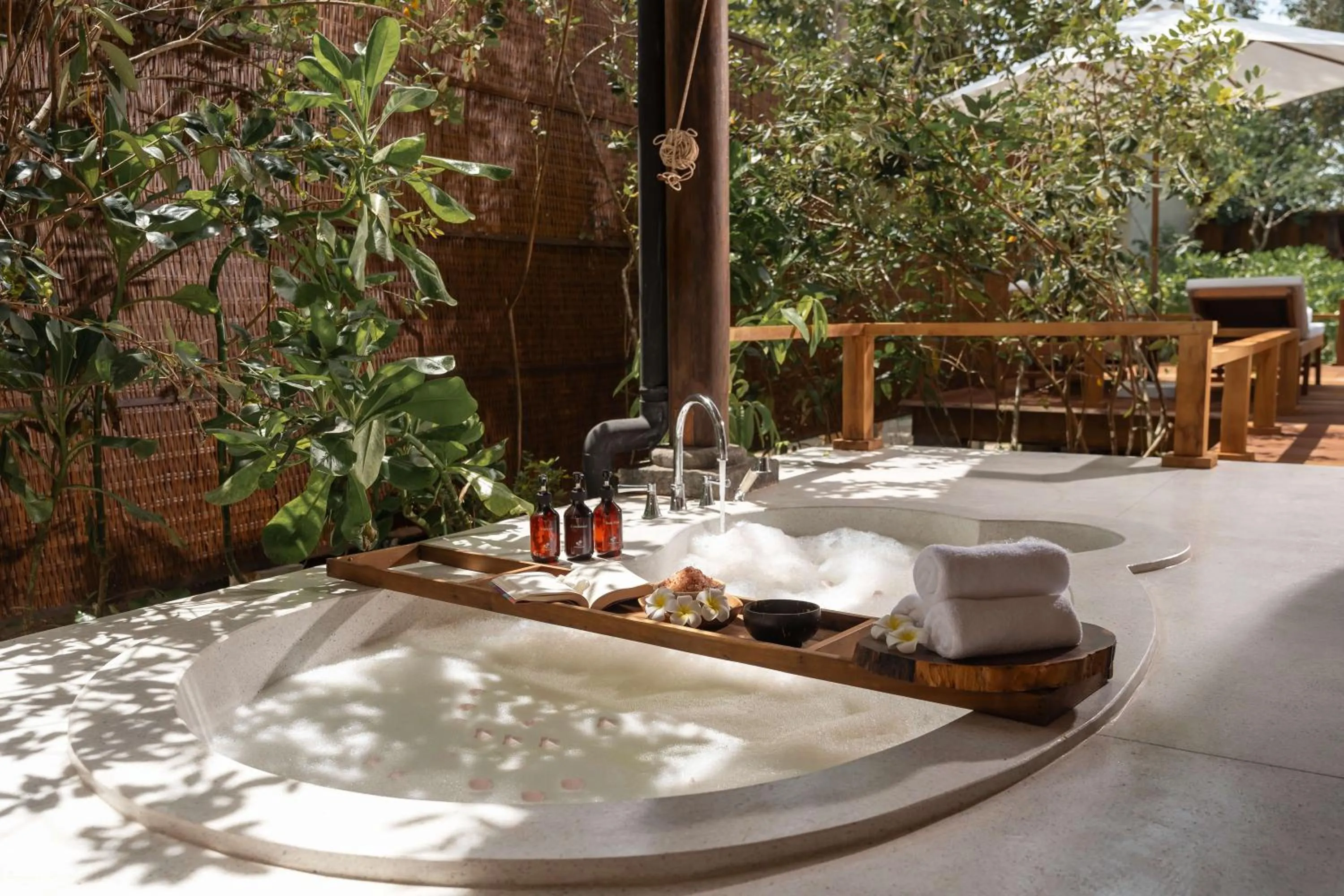 Bath in Green Bay Phu Quoc Resort & Spa
