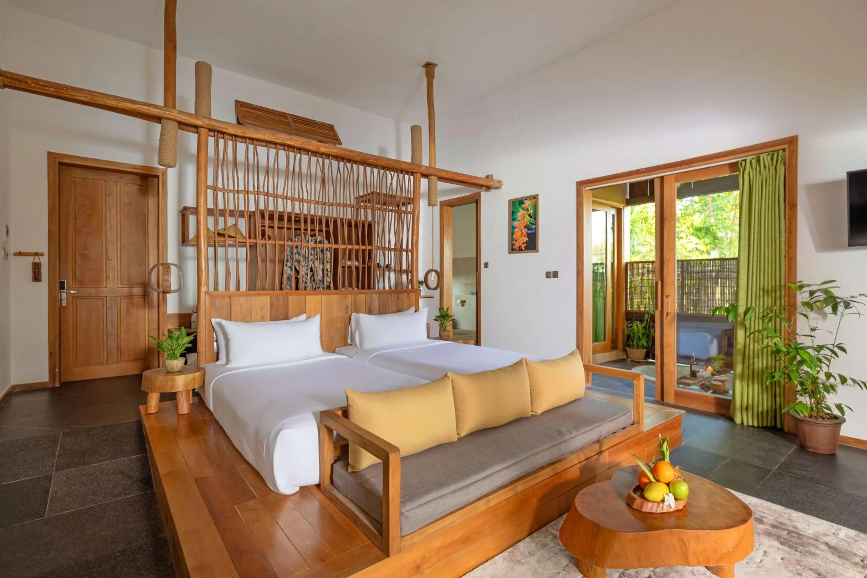 Bed in Green Bay Phu Quoc Resort & Spa